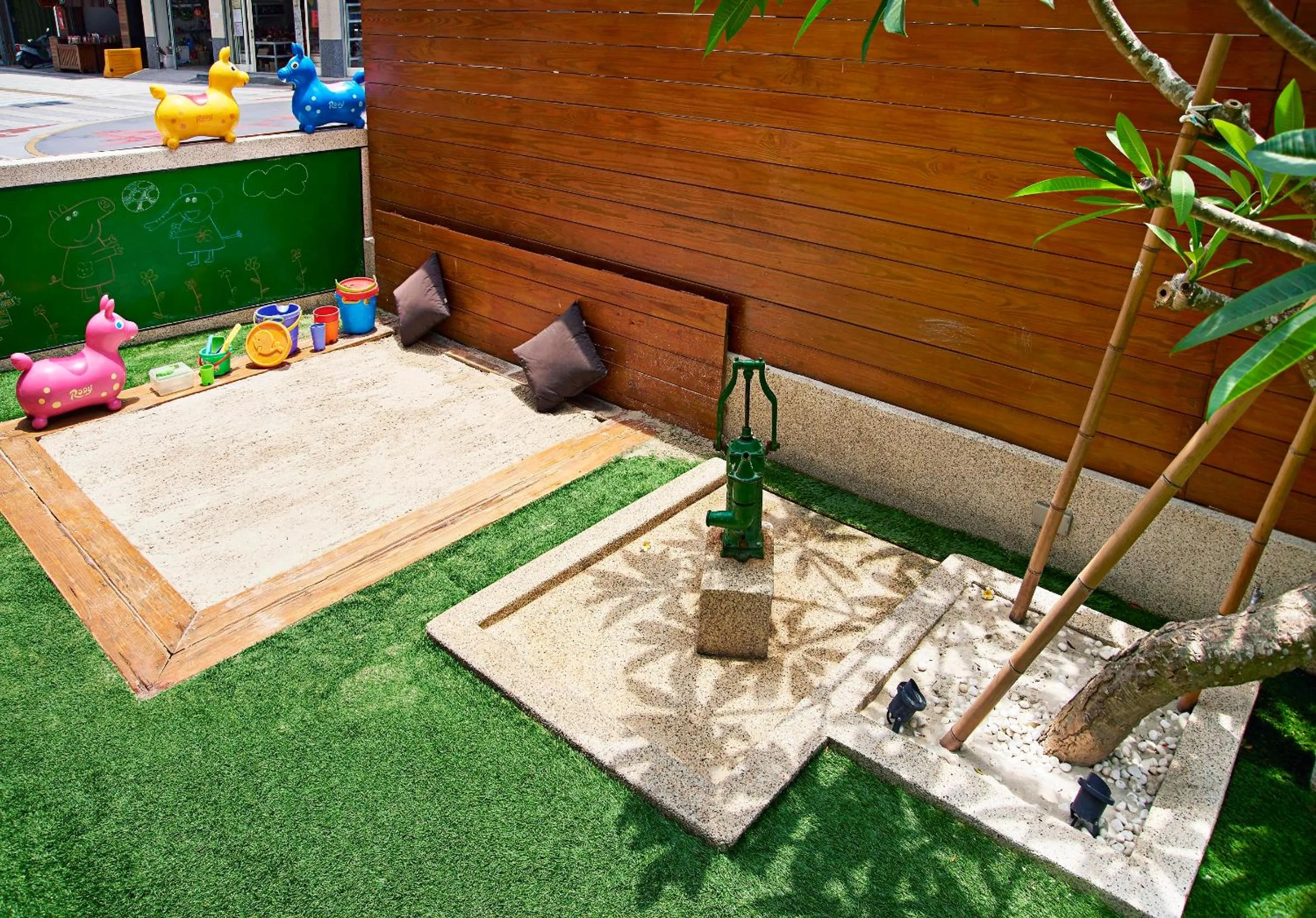 Patio in Yong Le Lukang, a Tribute Portfolio Hotel