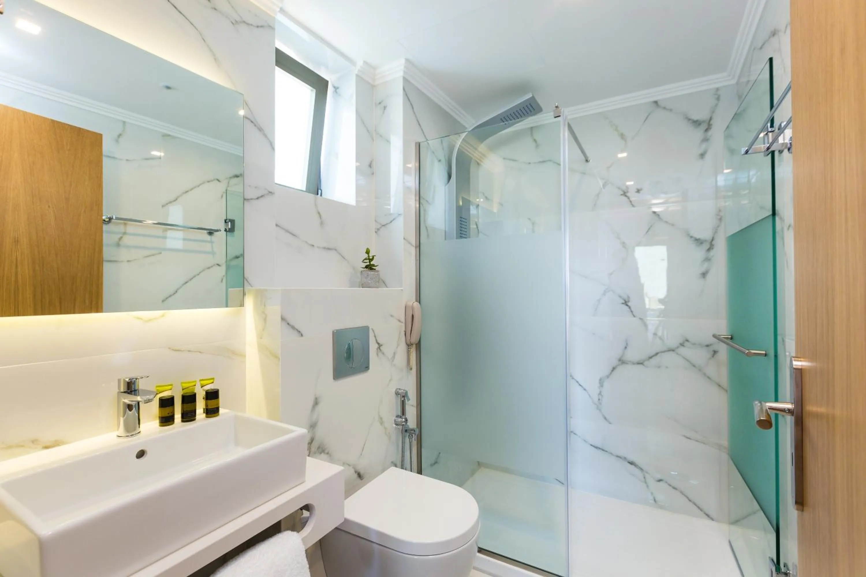 Shower in Menta City Boutique Hotel