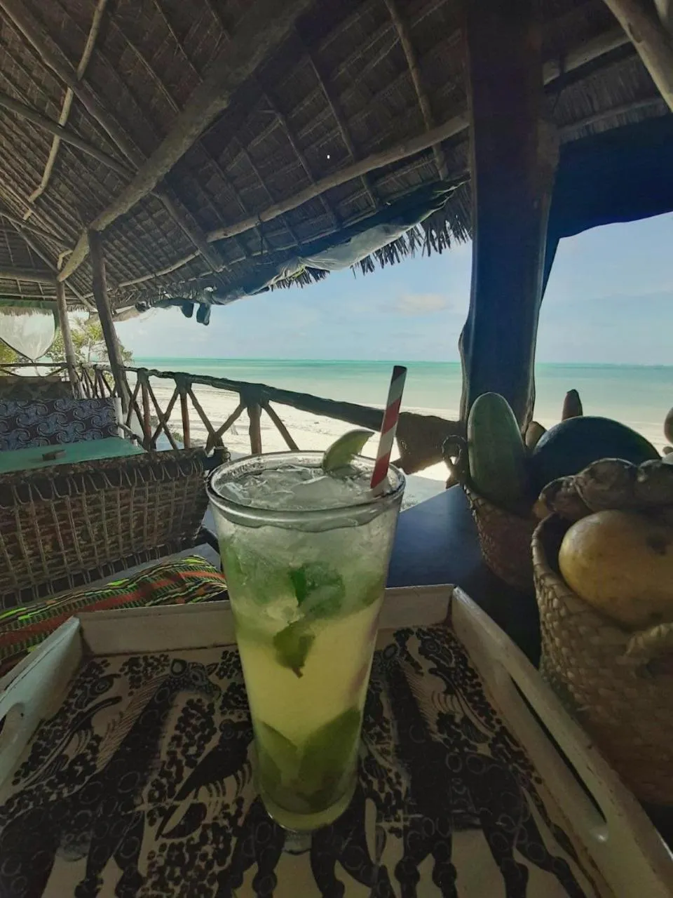 Lounge or bar in Jaribu Beach Hotel