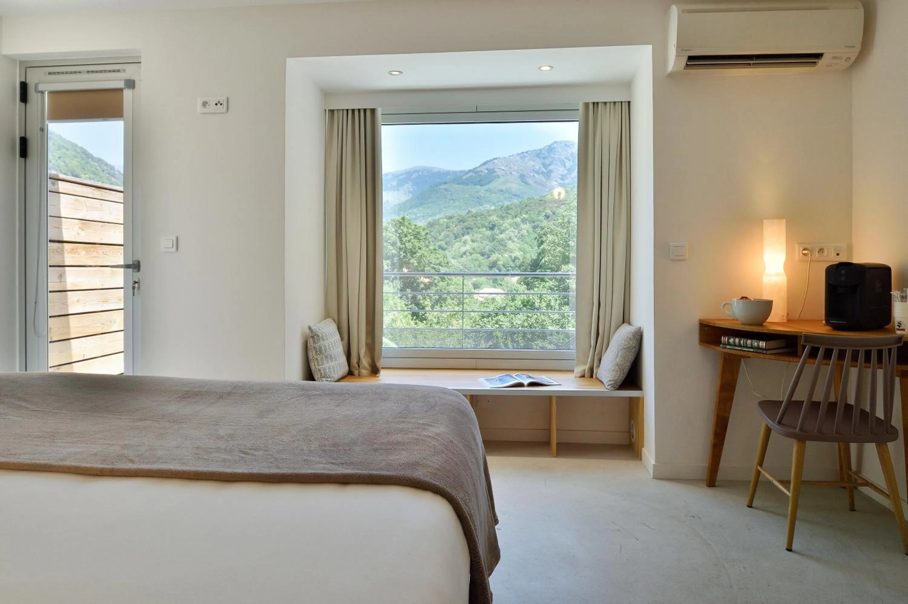 Photo of the whole room, Bed in Artemisia Boutique Hotel