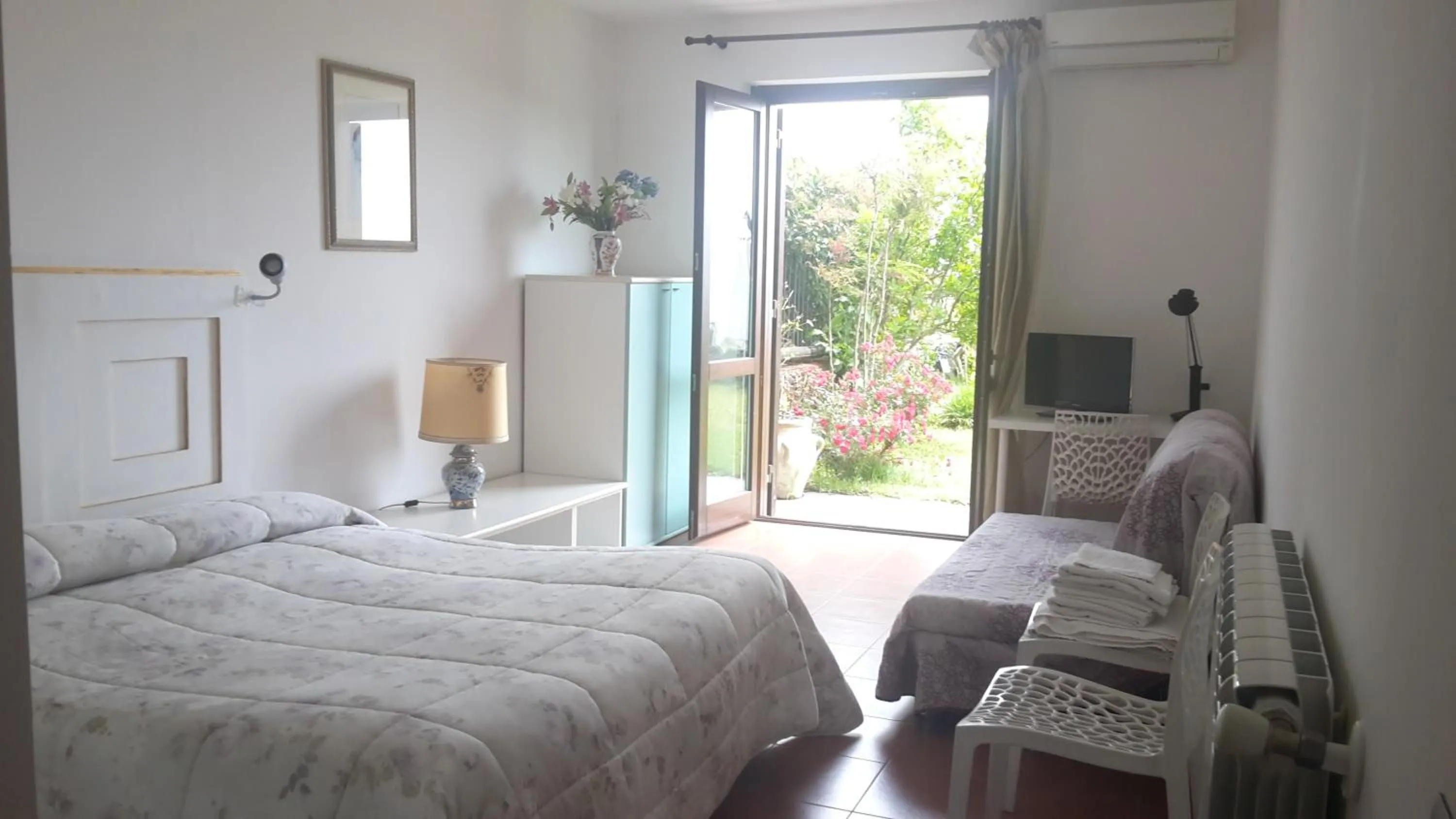 Bed in Poggio Sambuco