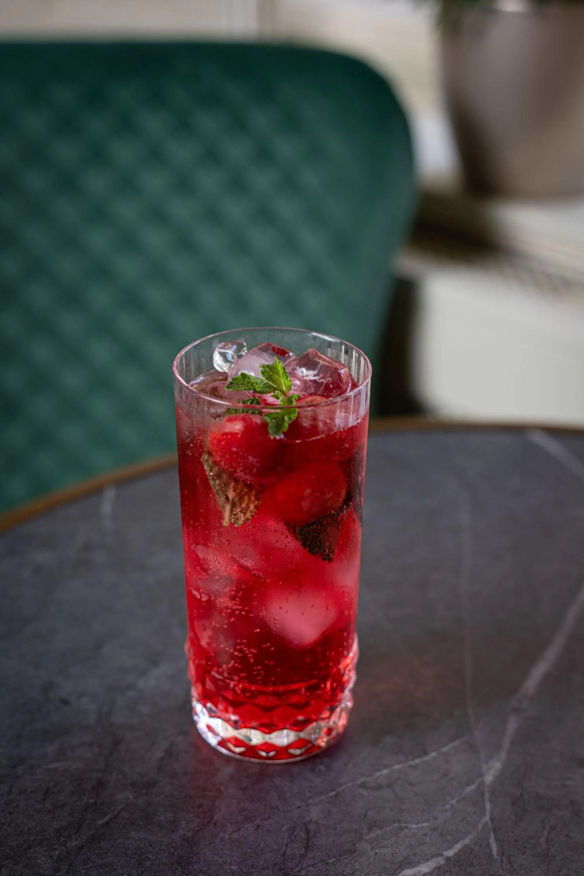 Drinks in Klebelsberg Kastély Budapest