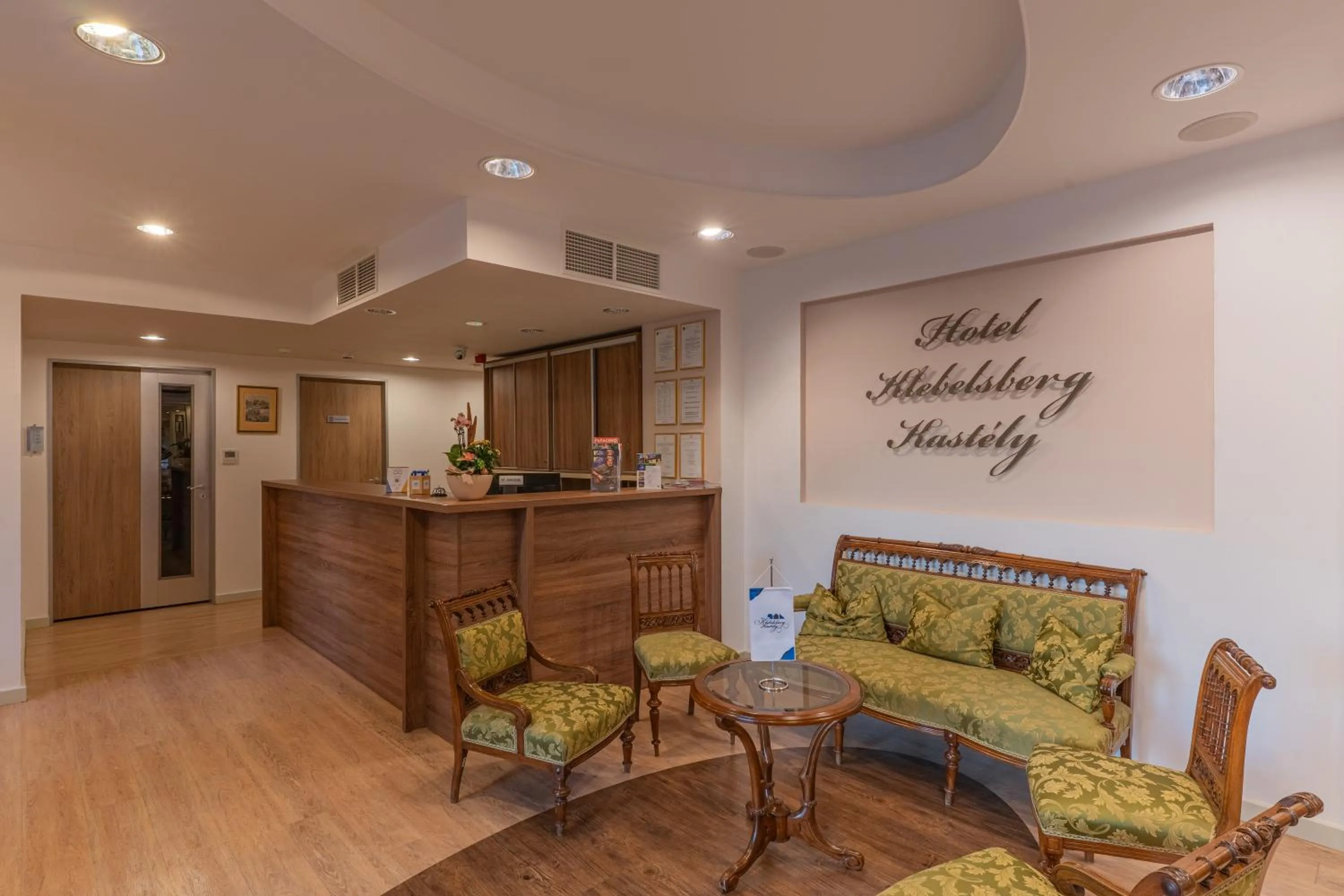 Lobby or reception in Klebelsberg Kastély Budapest