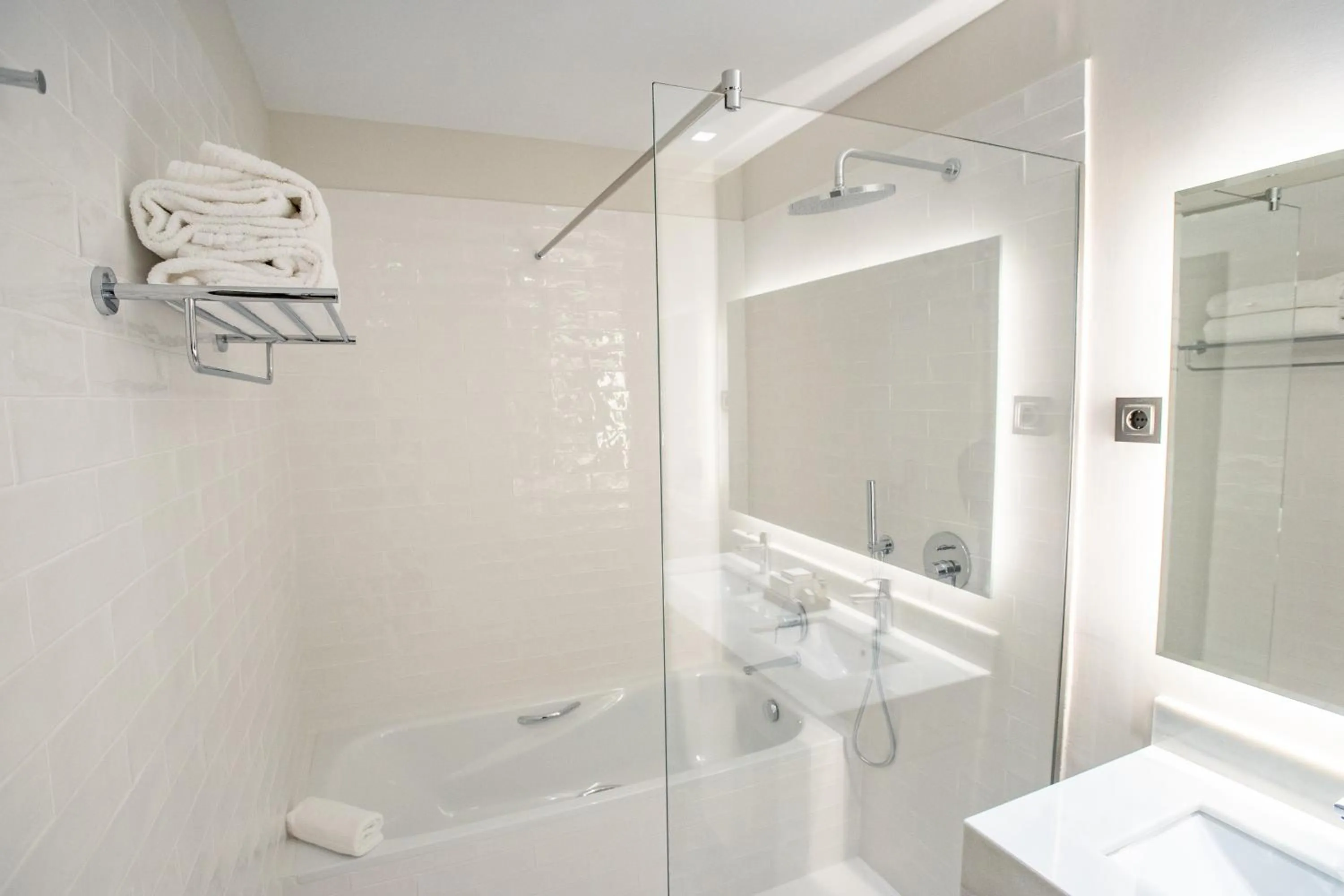 Bathroom in Soho Boutique Castillo de Santa Catalina - Adults Recommended