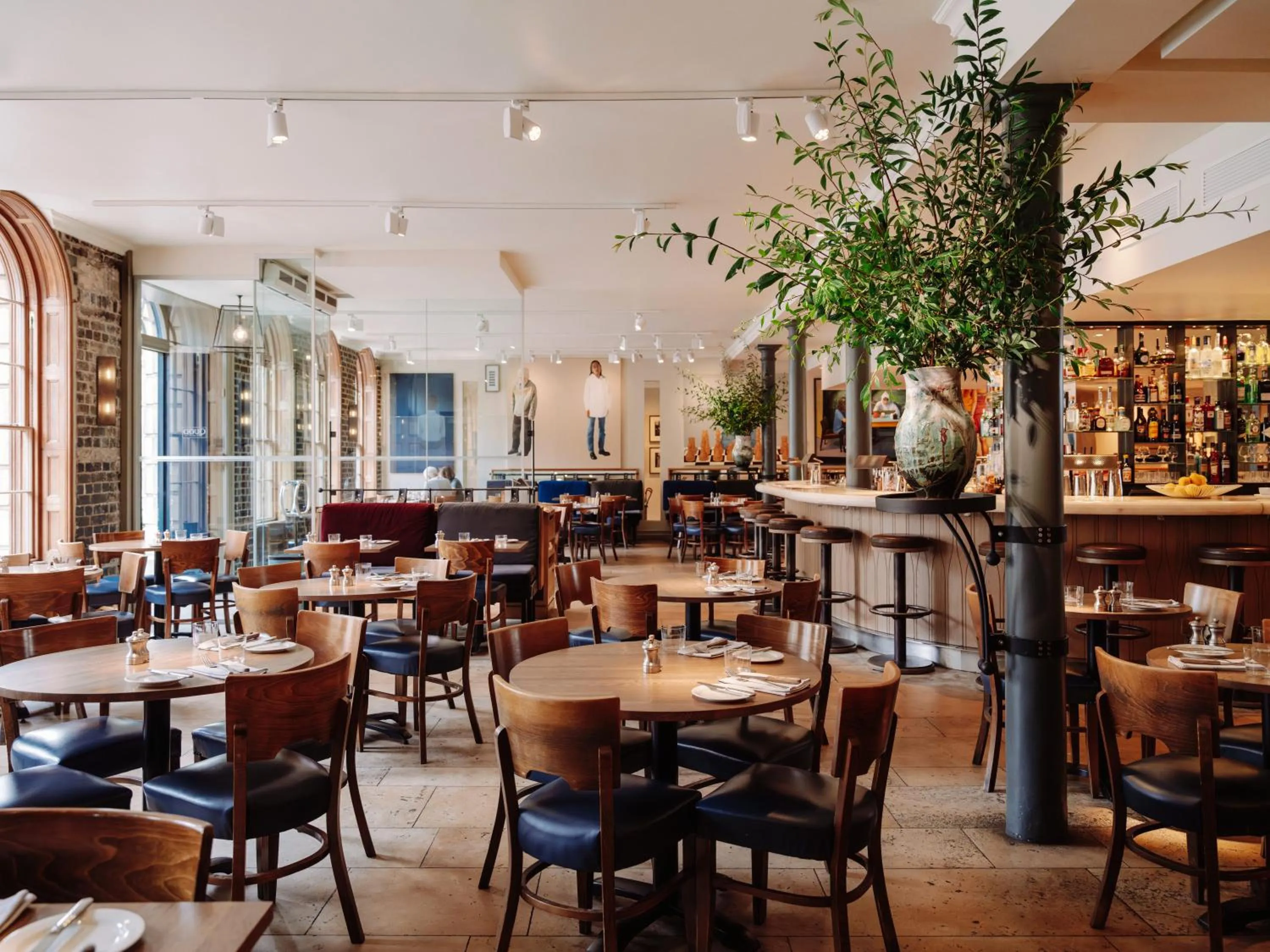 Dining area in Old Bank Hotel