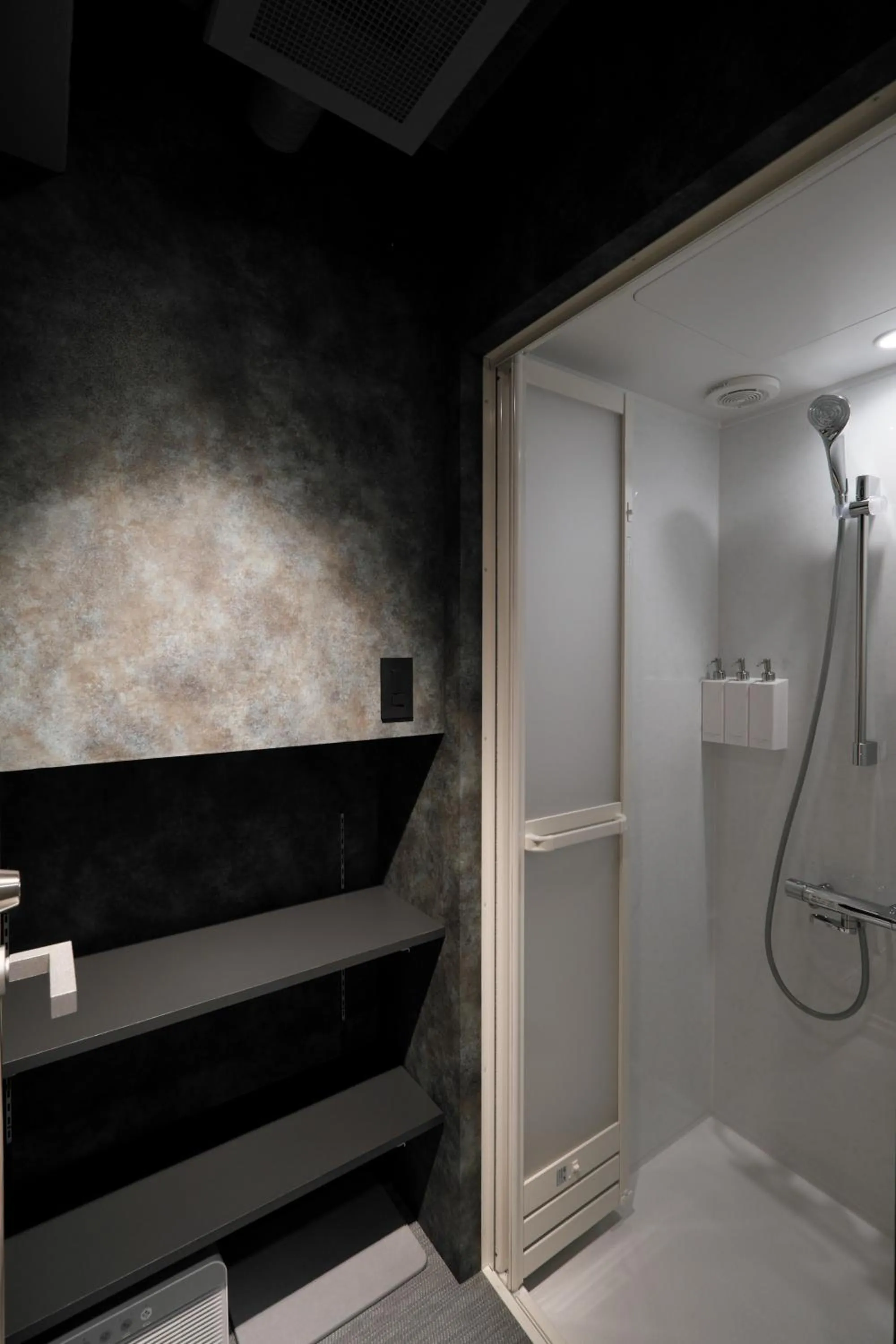Shower in SHIN kyoto