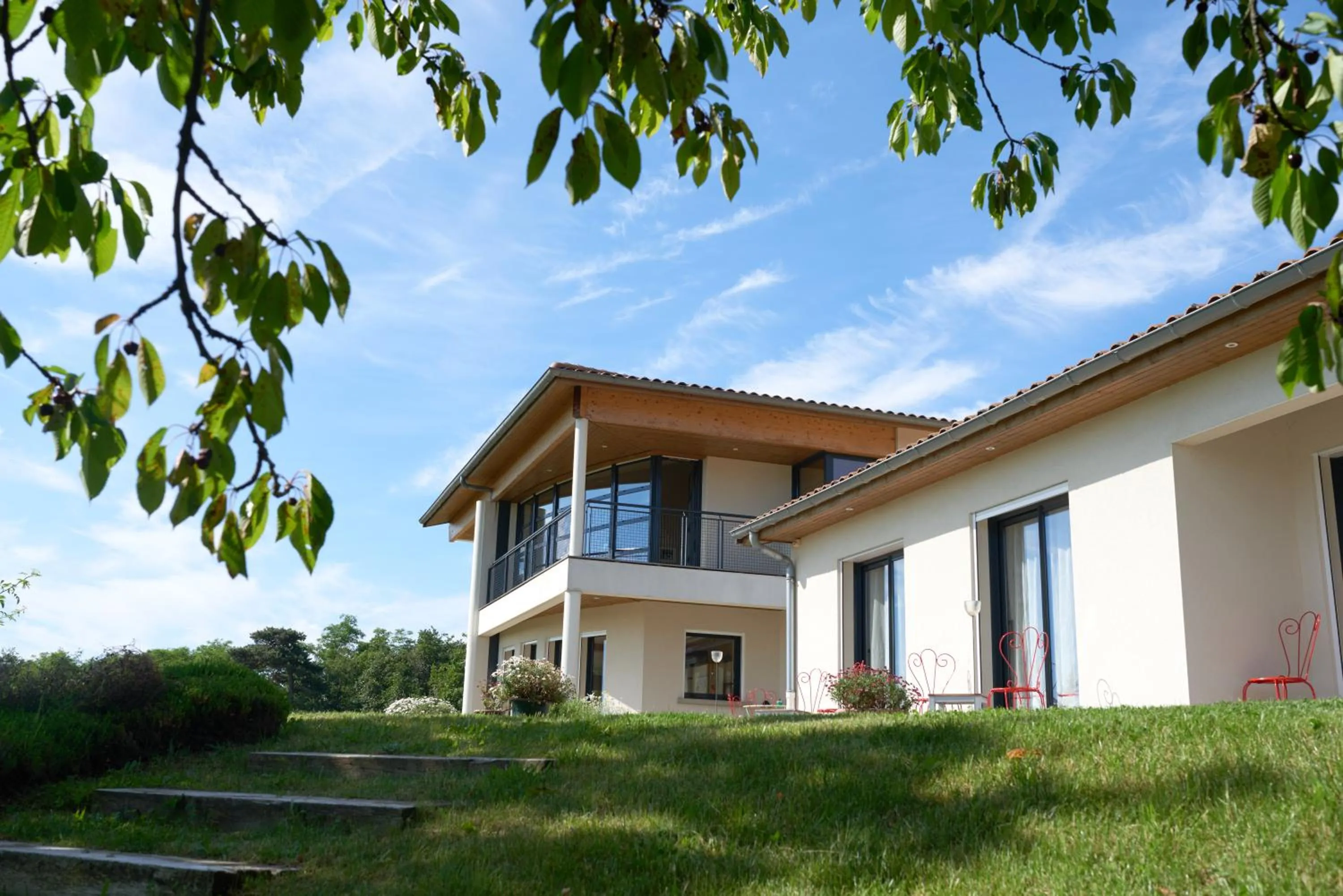 Facade/entrance in la Palisse