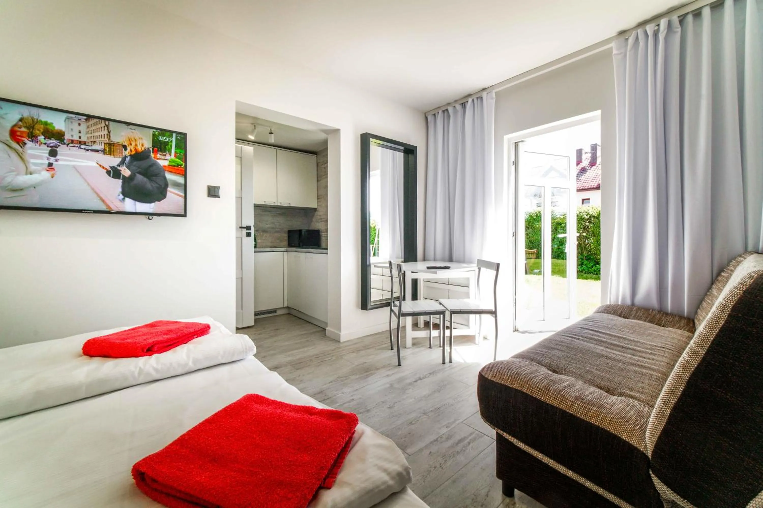 TV and multimedia, Bed in Dobre smaki at Wczasowa8 sea resort