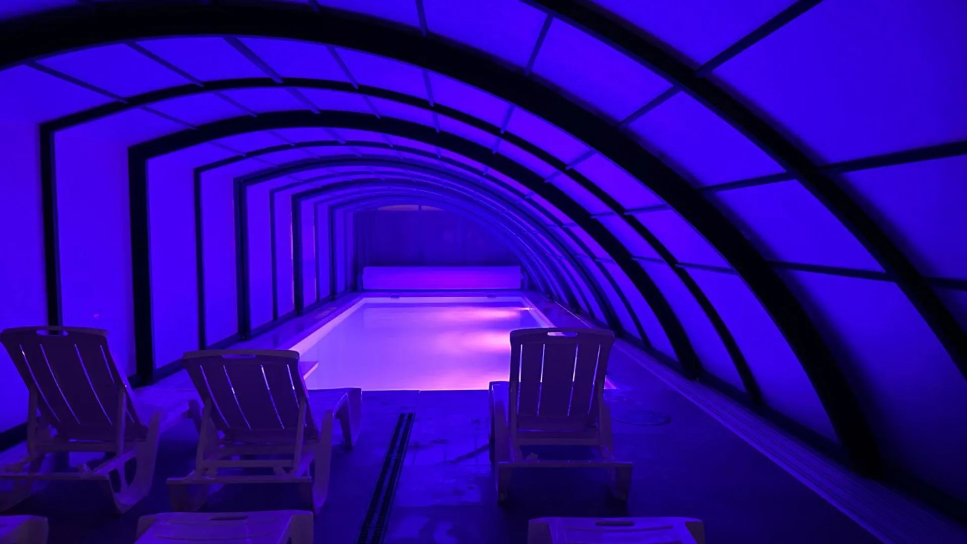 Swimming pool in Dobre smaki at Wczasowa8 sea resort