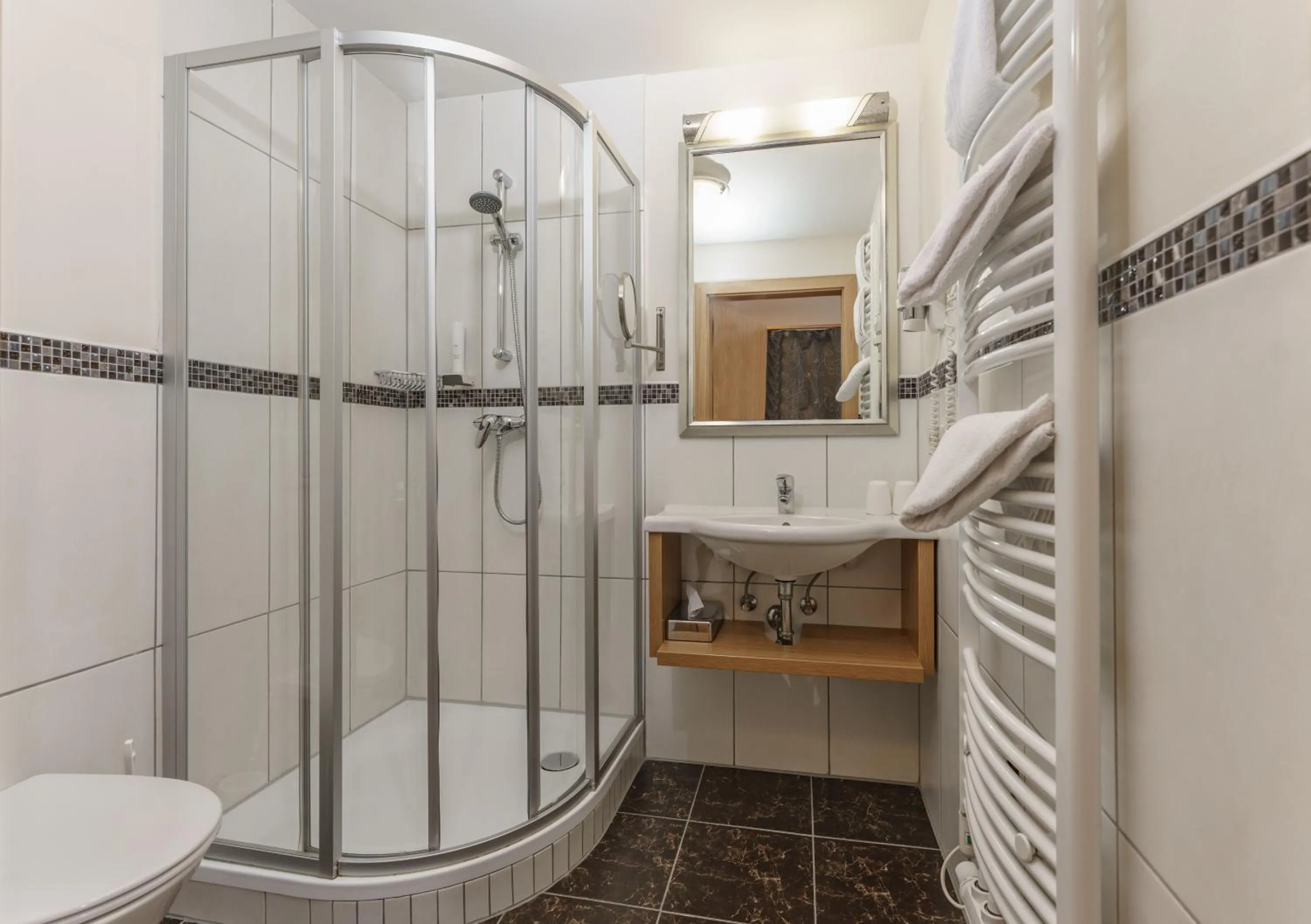 Bathroom in Panoramahotel Gürtl