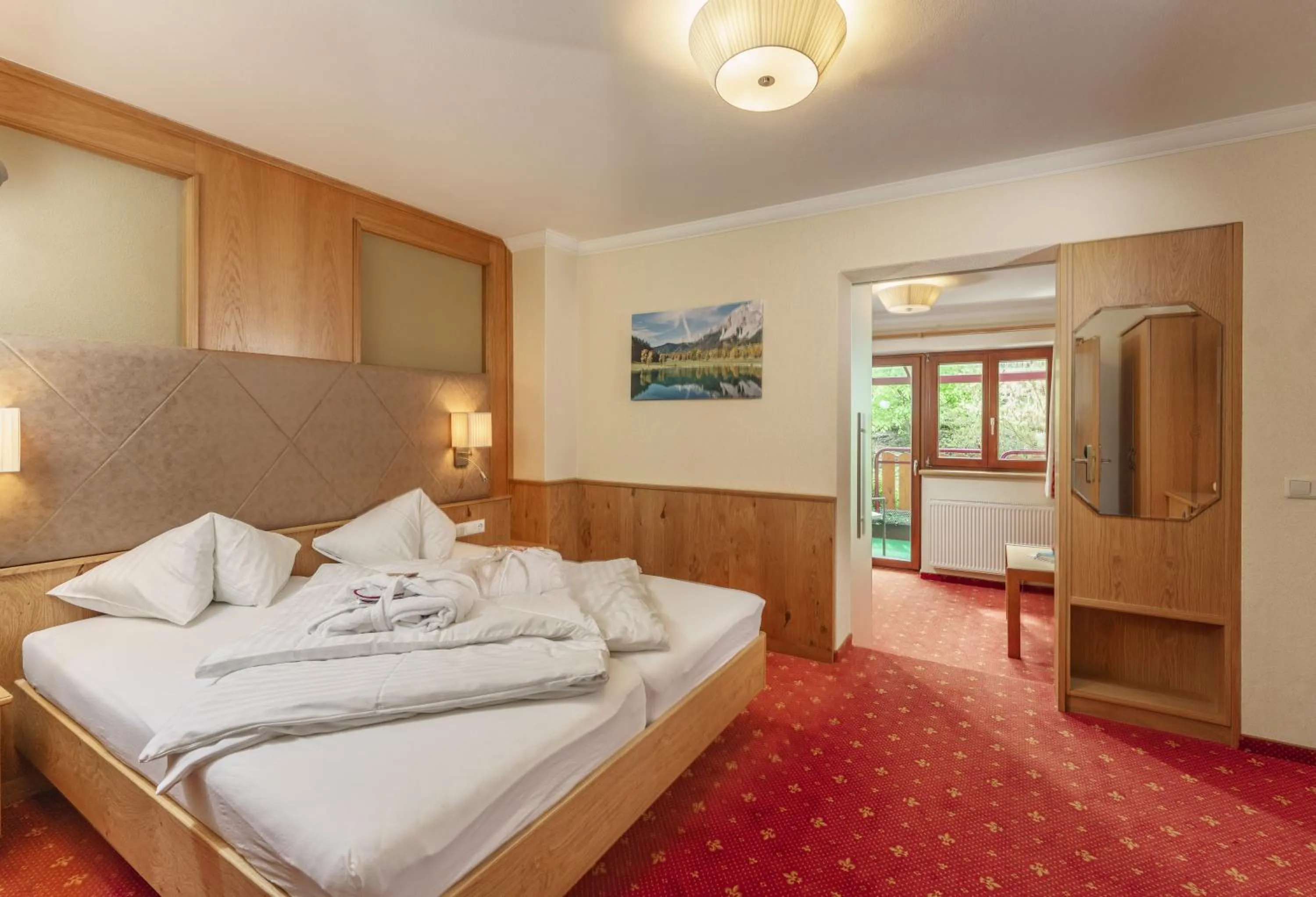 Photo of the whole room, Bed in Panoramahotel Gürtl