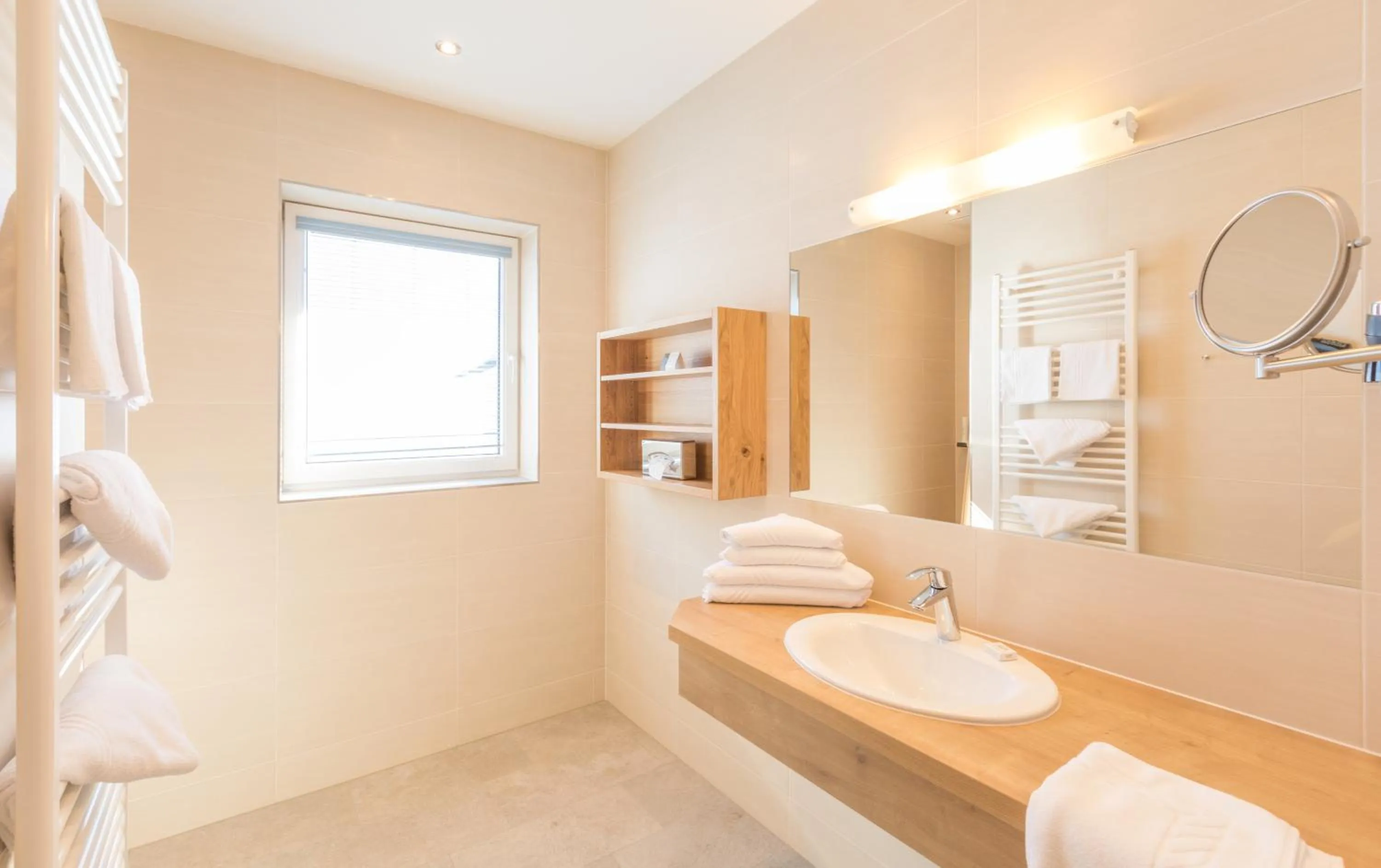 Bathroom in Panoramahotel Gürtl