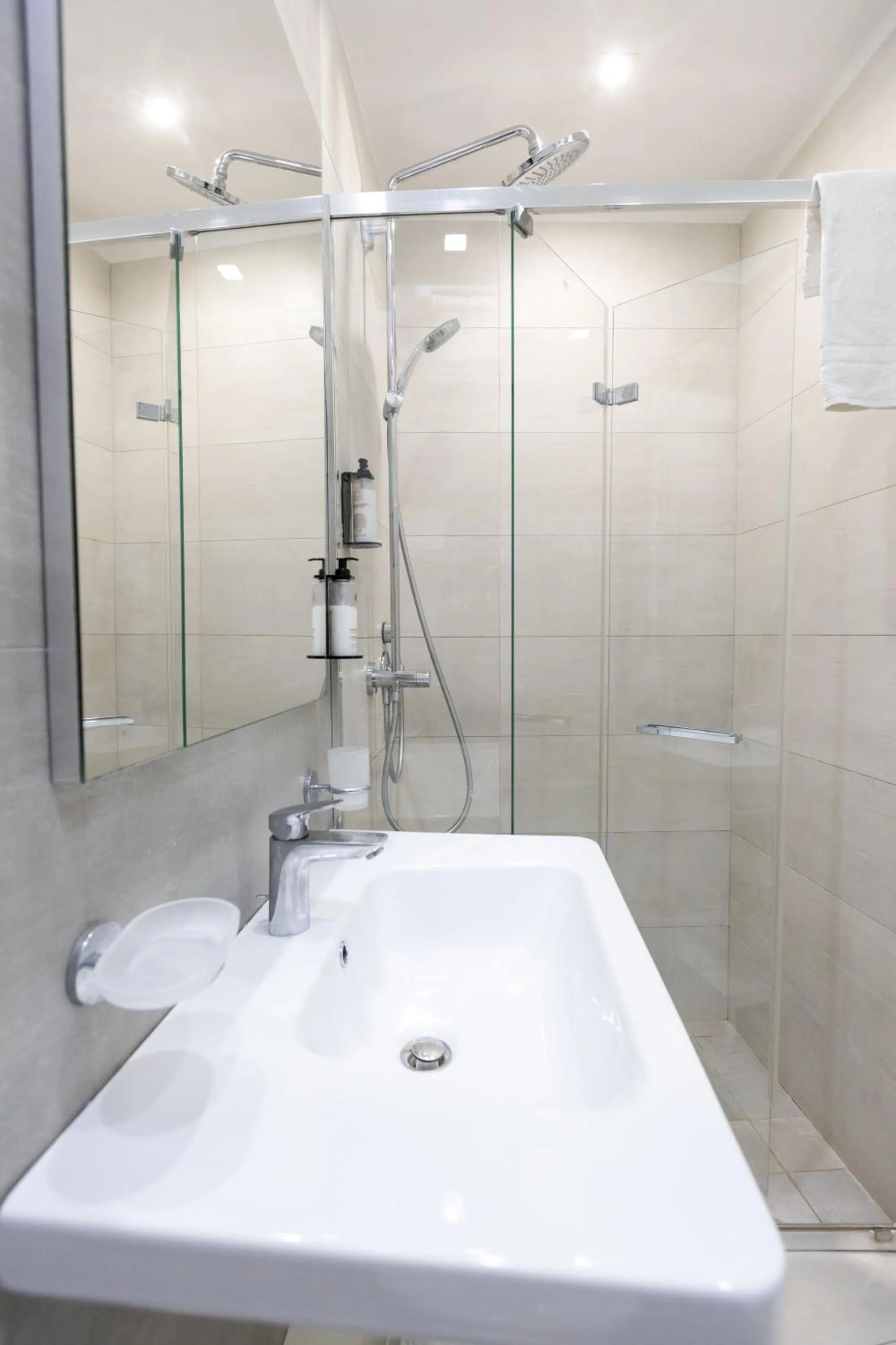 Shower in White 1903 - Rooftop Pool & Luxury Rooms