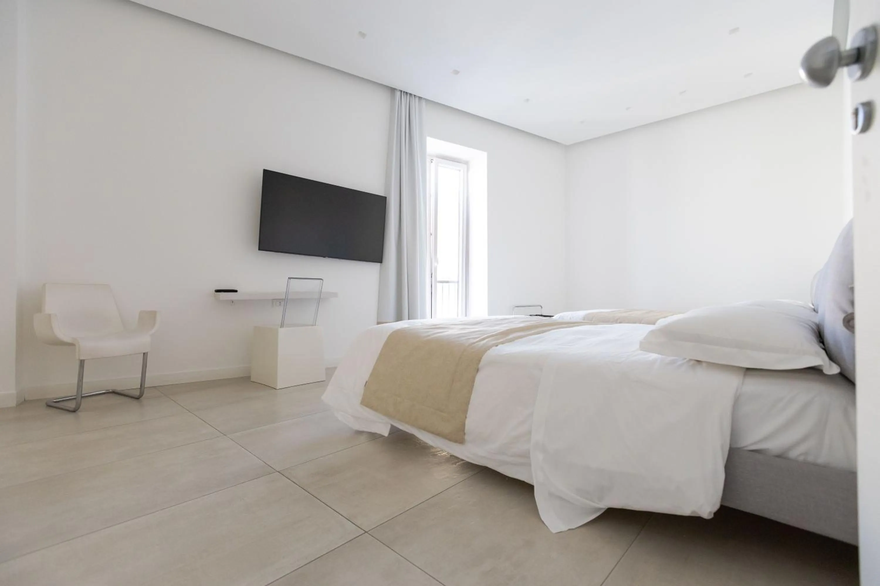 Bedroom, Bed in White 1903 - Rooftop Pool & Luxury Rooms