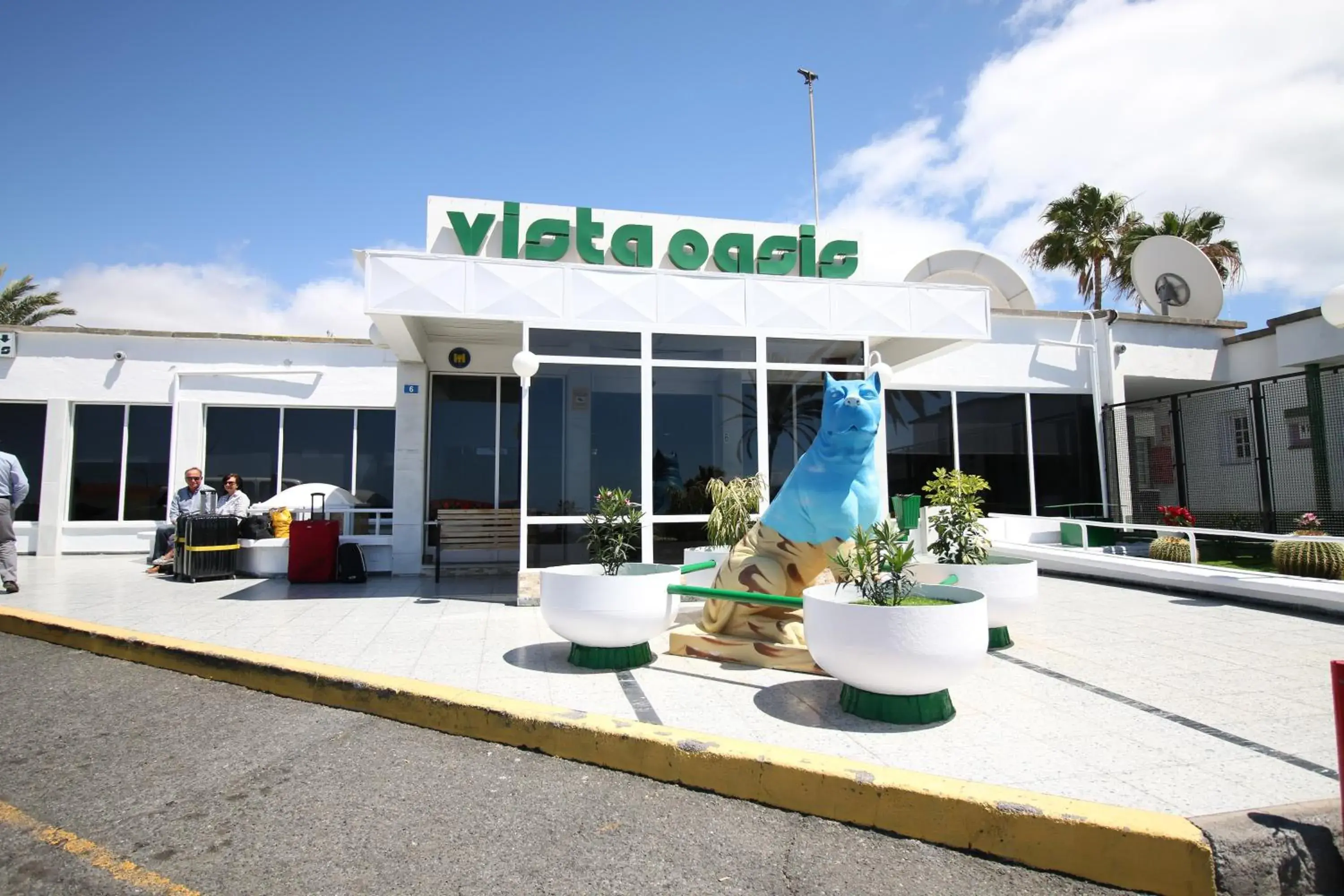 Facade/entrance in Vista Oasis Facade/entrance in Vista Oasis