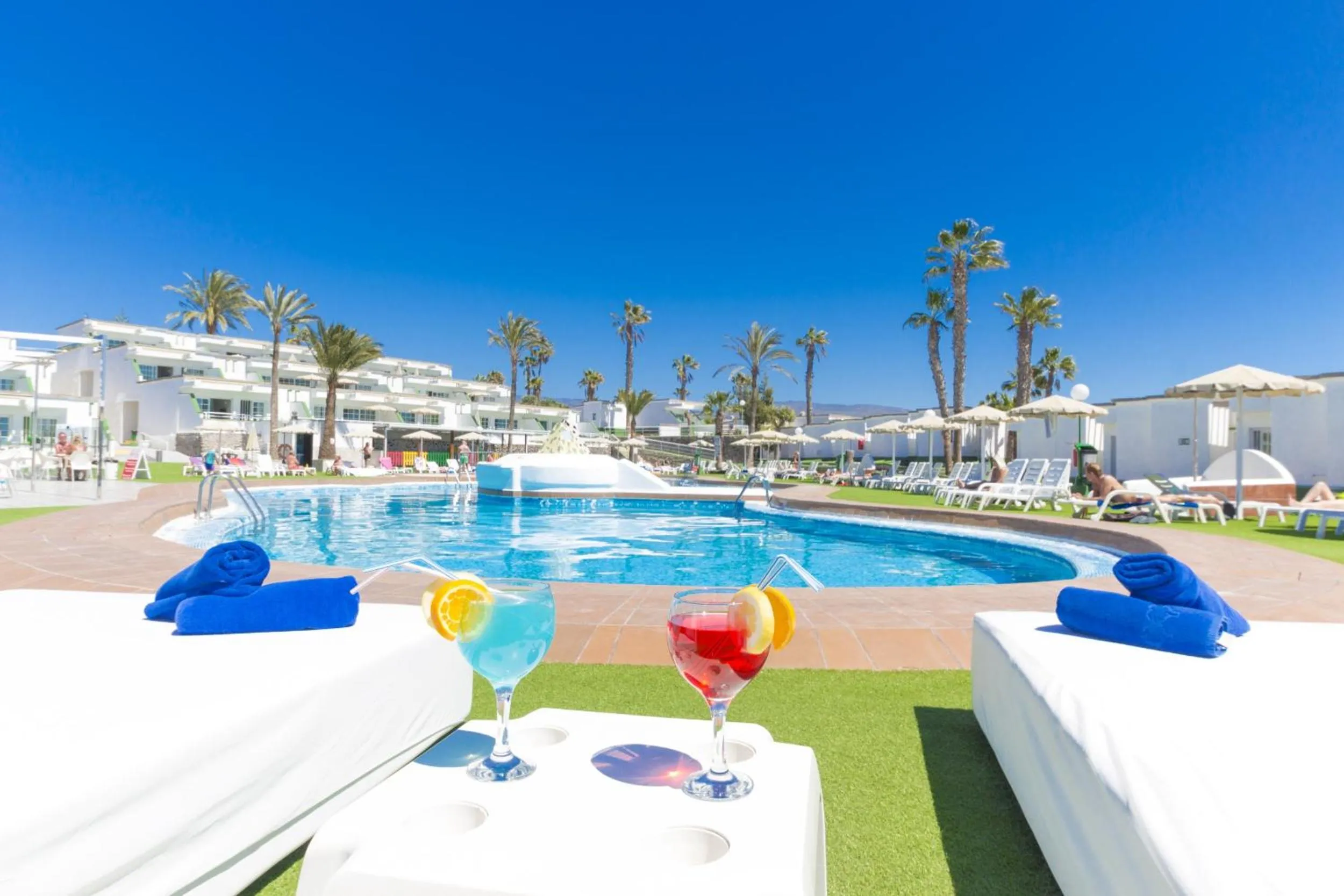 Swimming pool in Vista Oasis