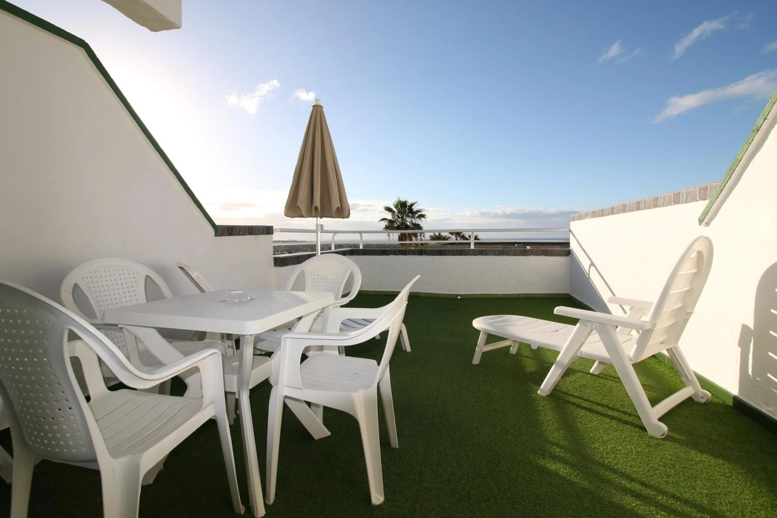 Street view in Vista Oasis