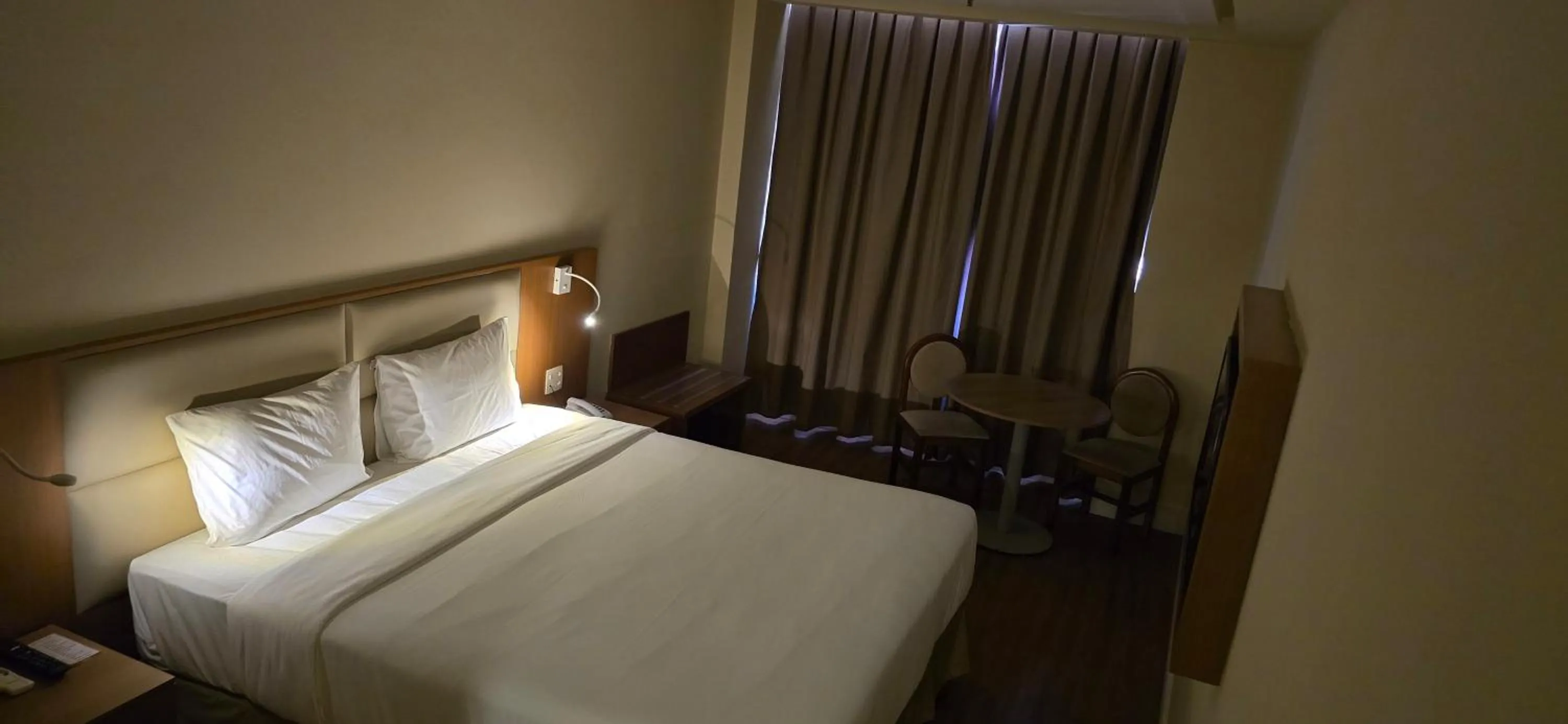 Bed in Mirador Rio Copacabana Hotel