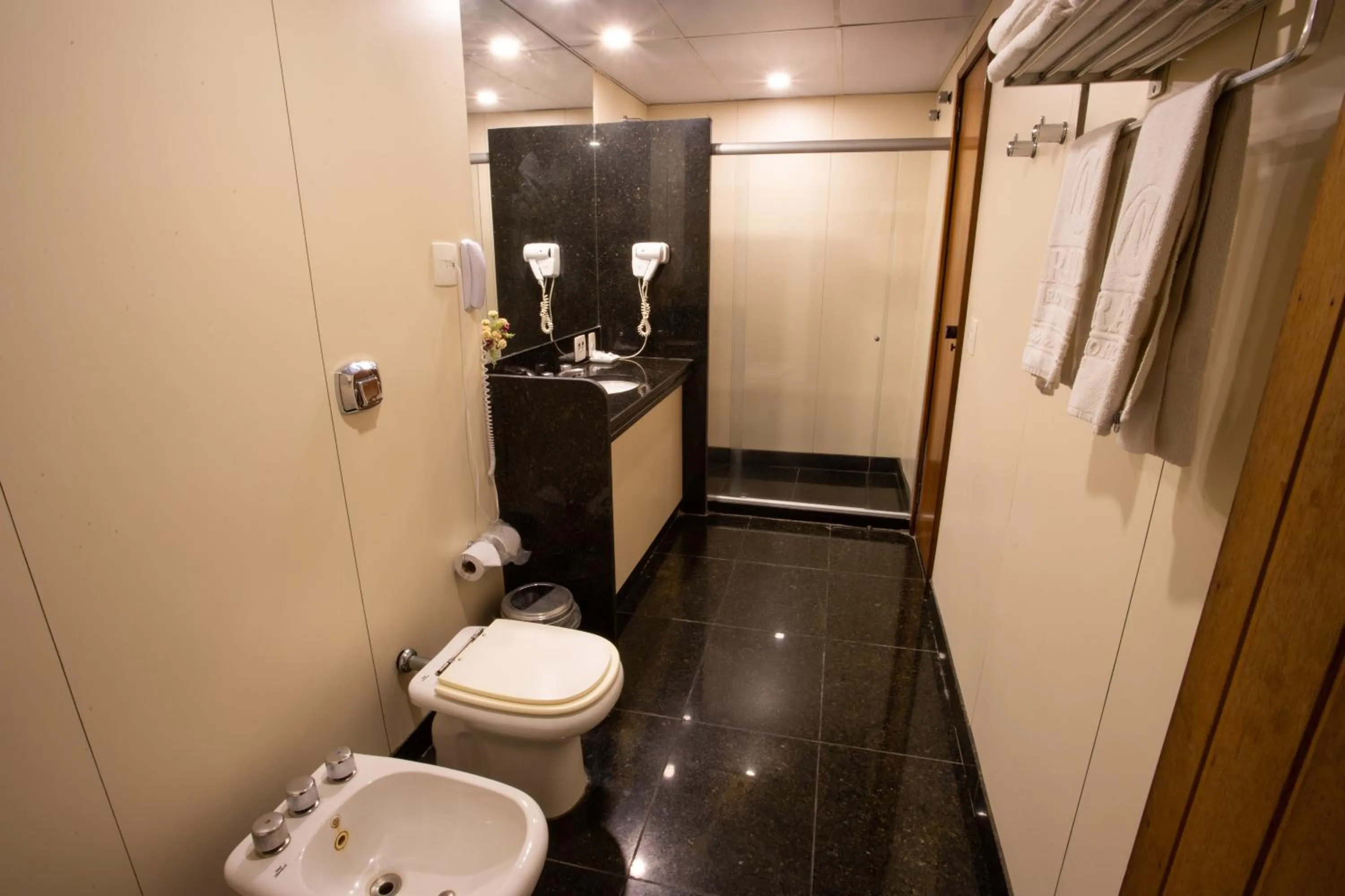 Bedroom in Mirador Rio Copacabana Hotel