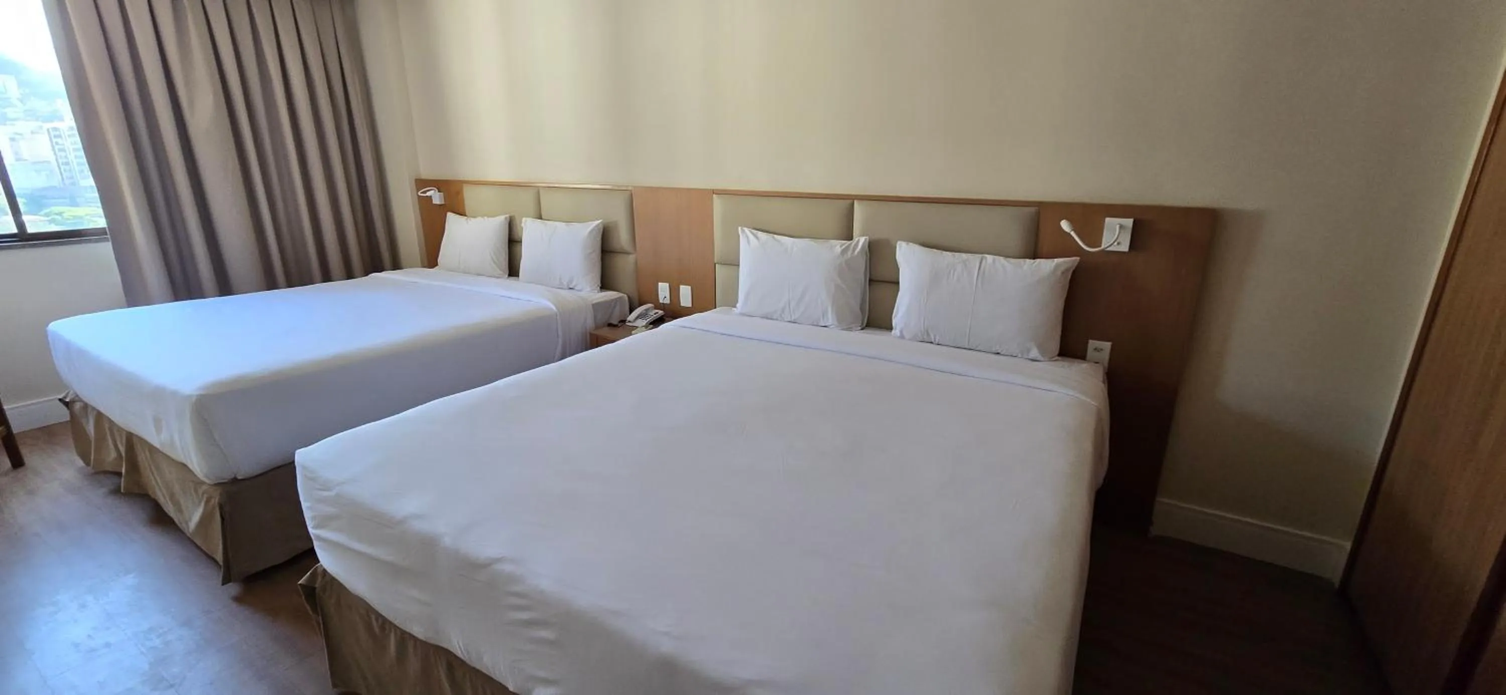 Bed in Mirador Rio Copacabana Hotel