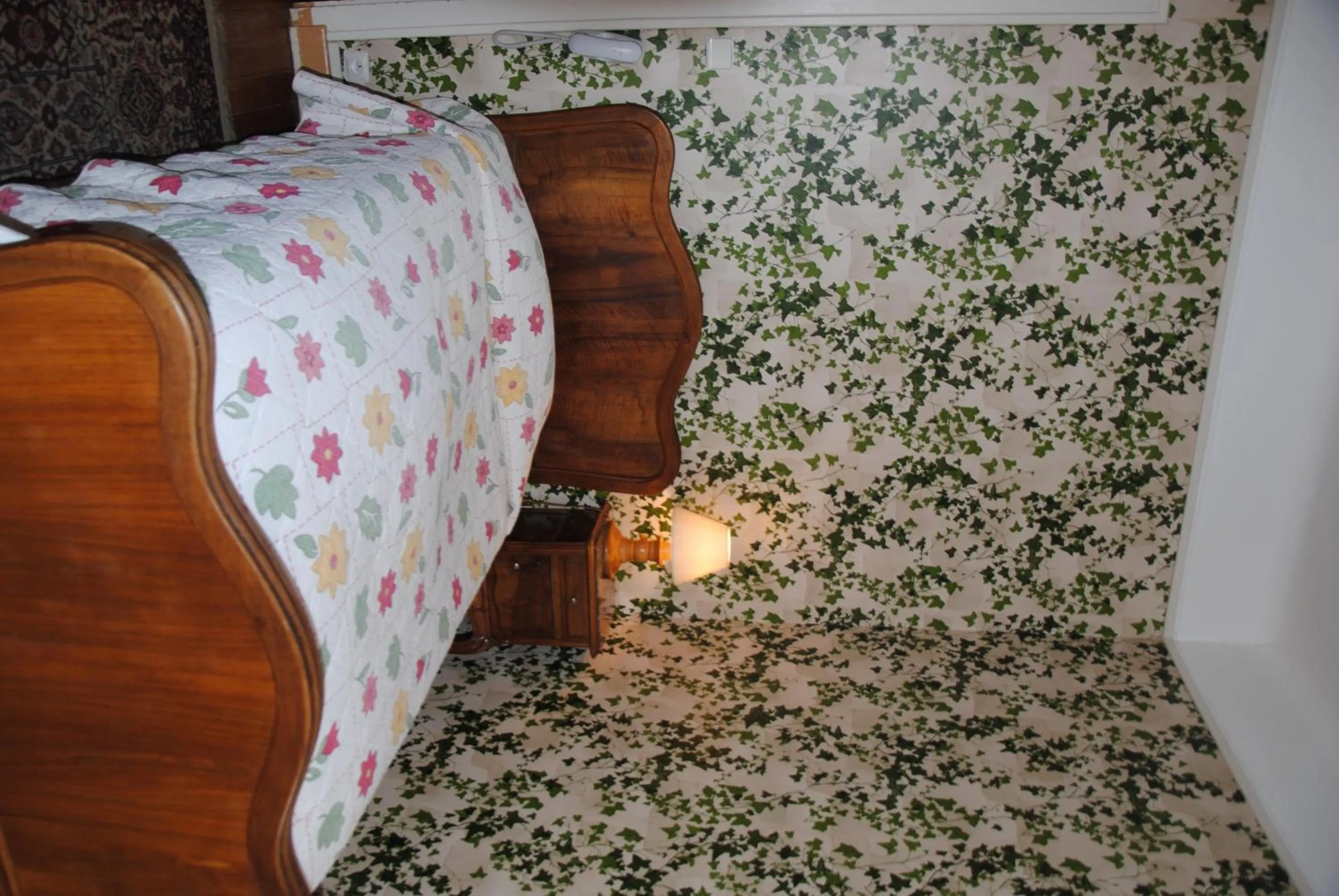 Bedroom in Hôtel Richemond