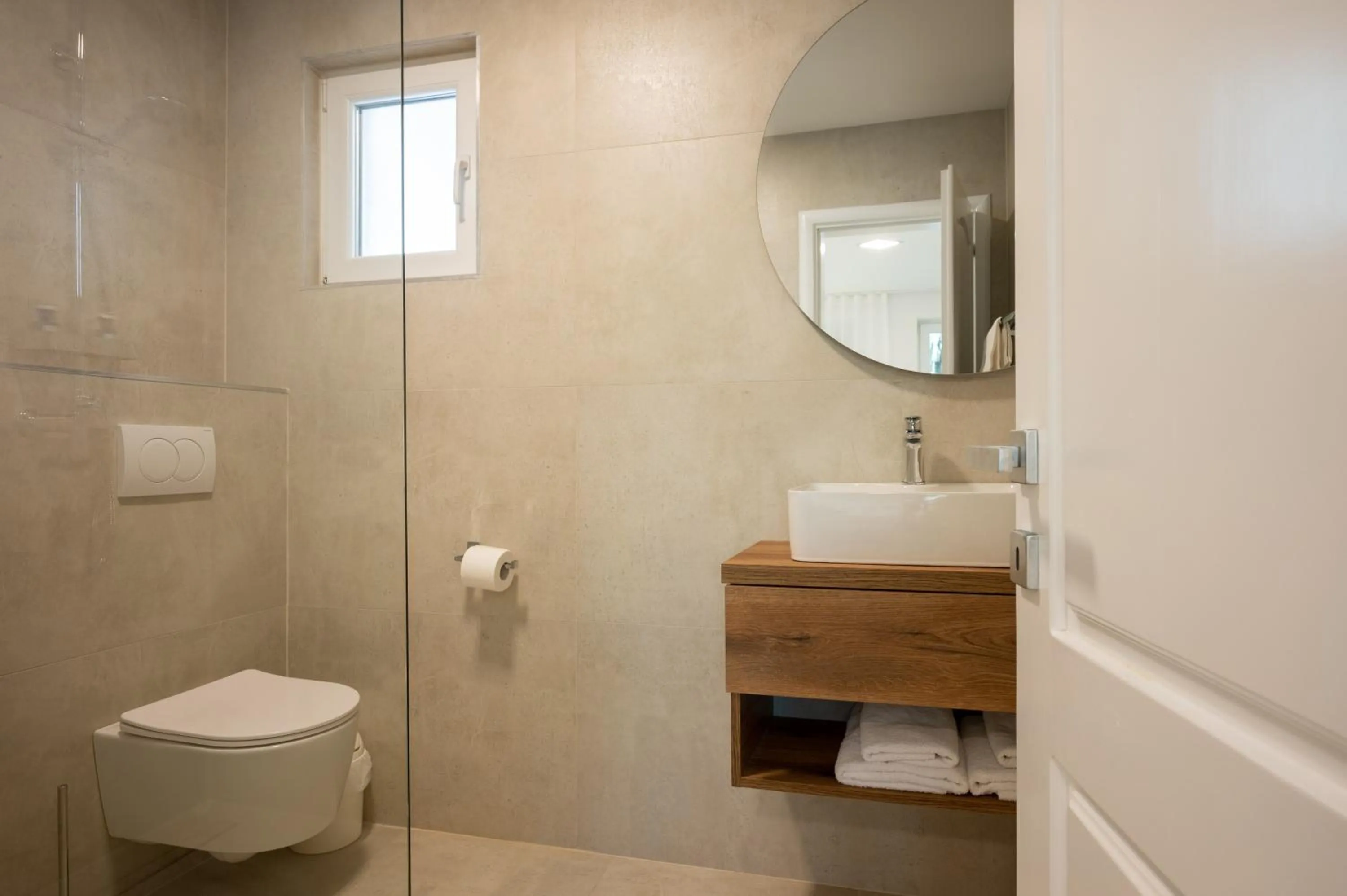 Shower in Nono Ban Boutique Hotel & Villas