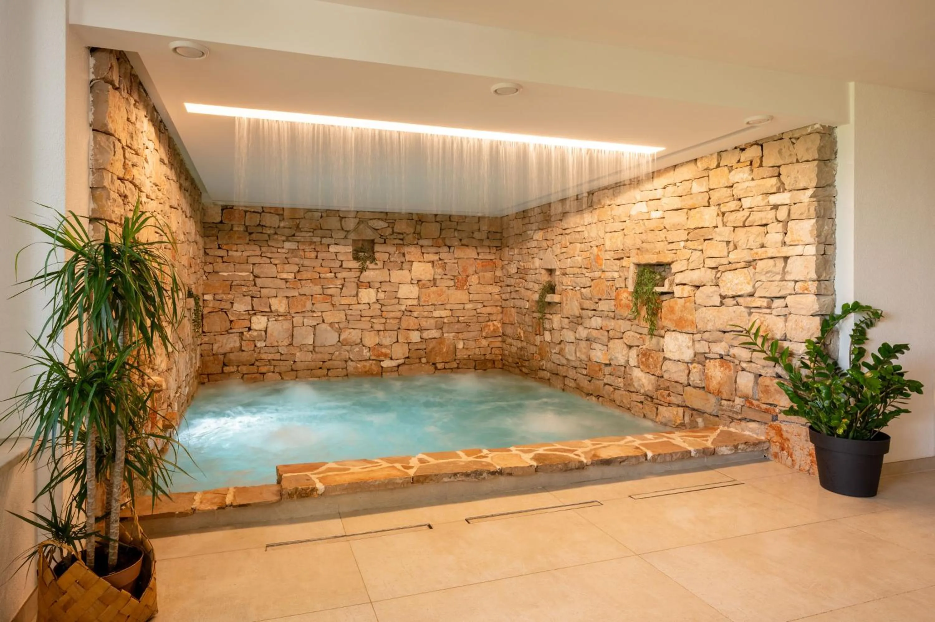 Hot Tub in Nono Ban Boutique Hotel & Villas