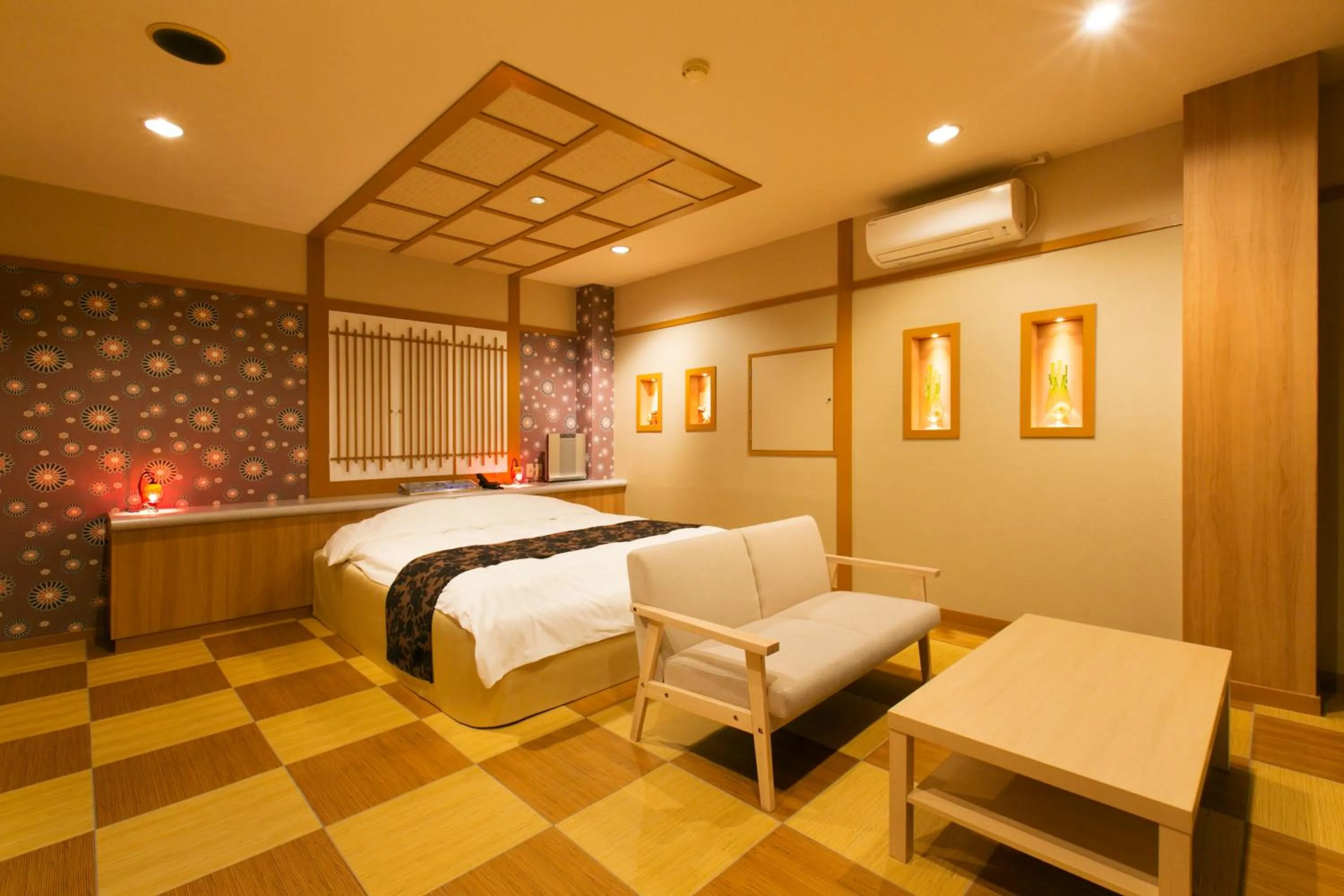 Photo of the whole room, Bed in Hotel Atlantis Higashi Osaka (Adult Only)
