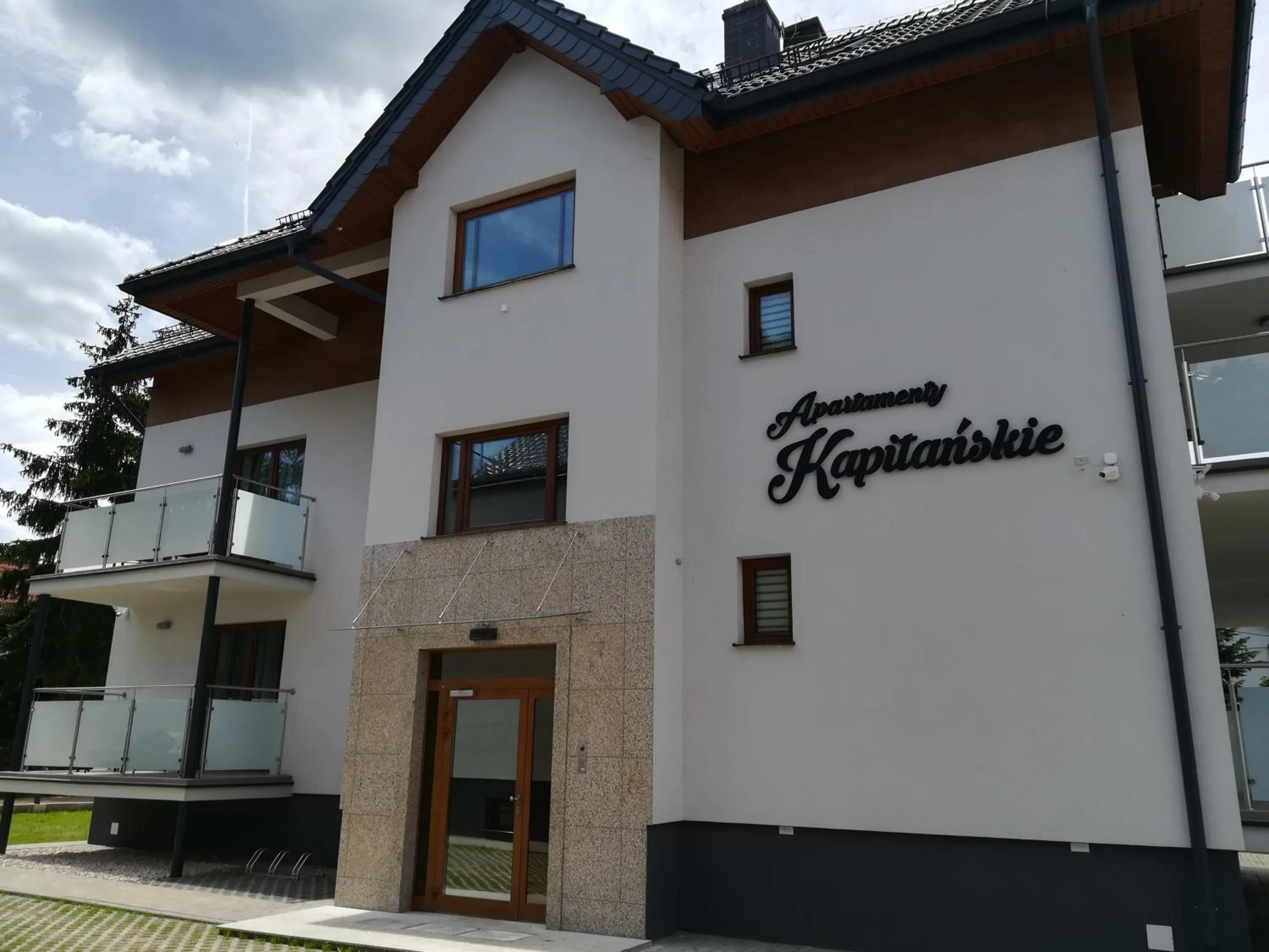 Property building in Apartamenty Kapitanskie