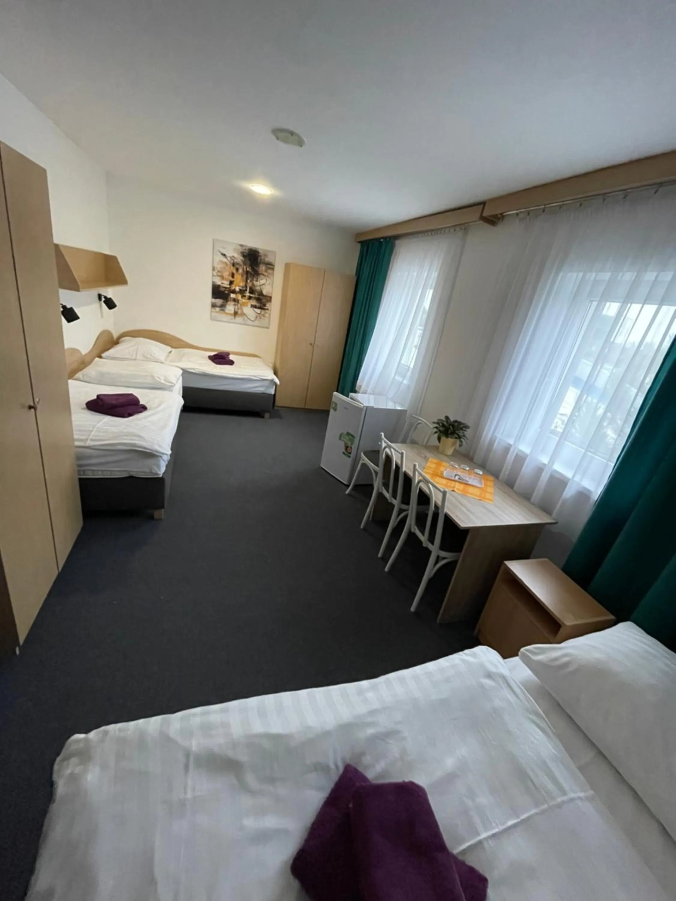 Photo of the whole room, Bed in Hotel Remy