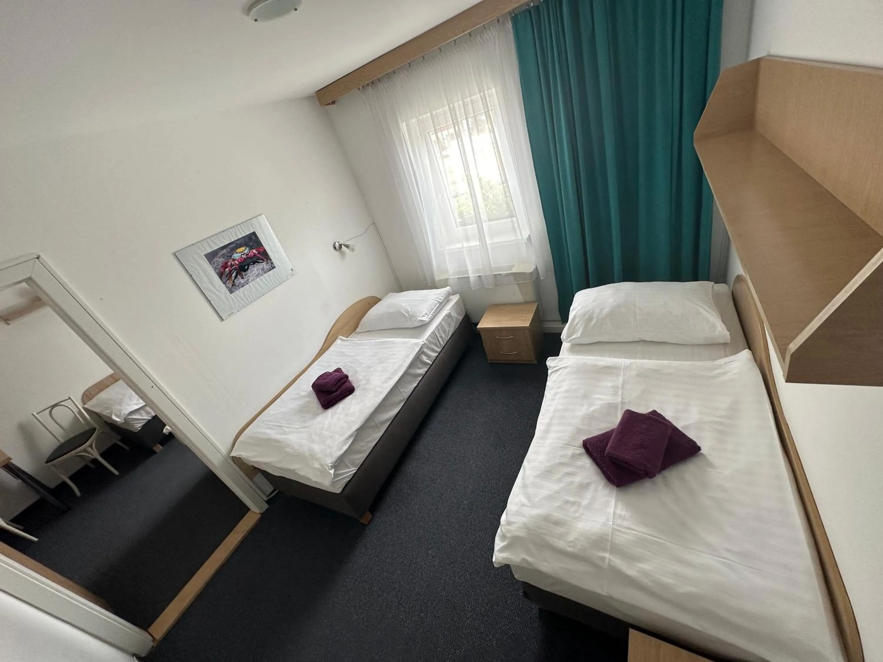 Photo of the whole room, Bed in Hotel Remy