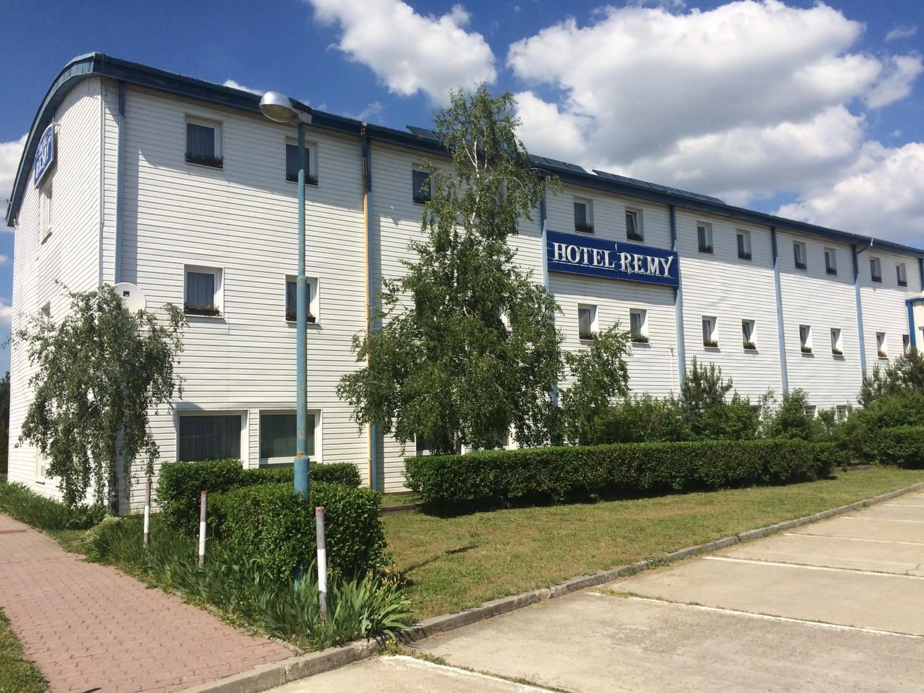 Property building in Hotel Remy