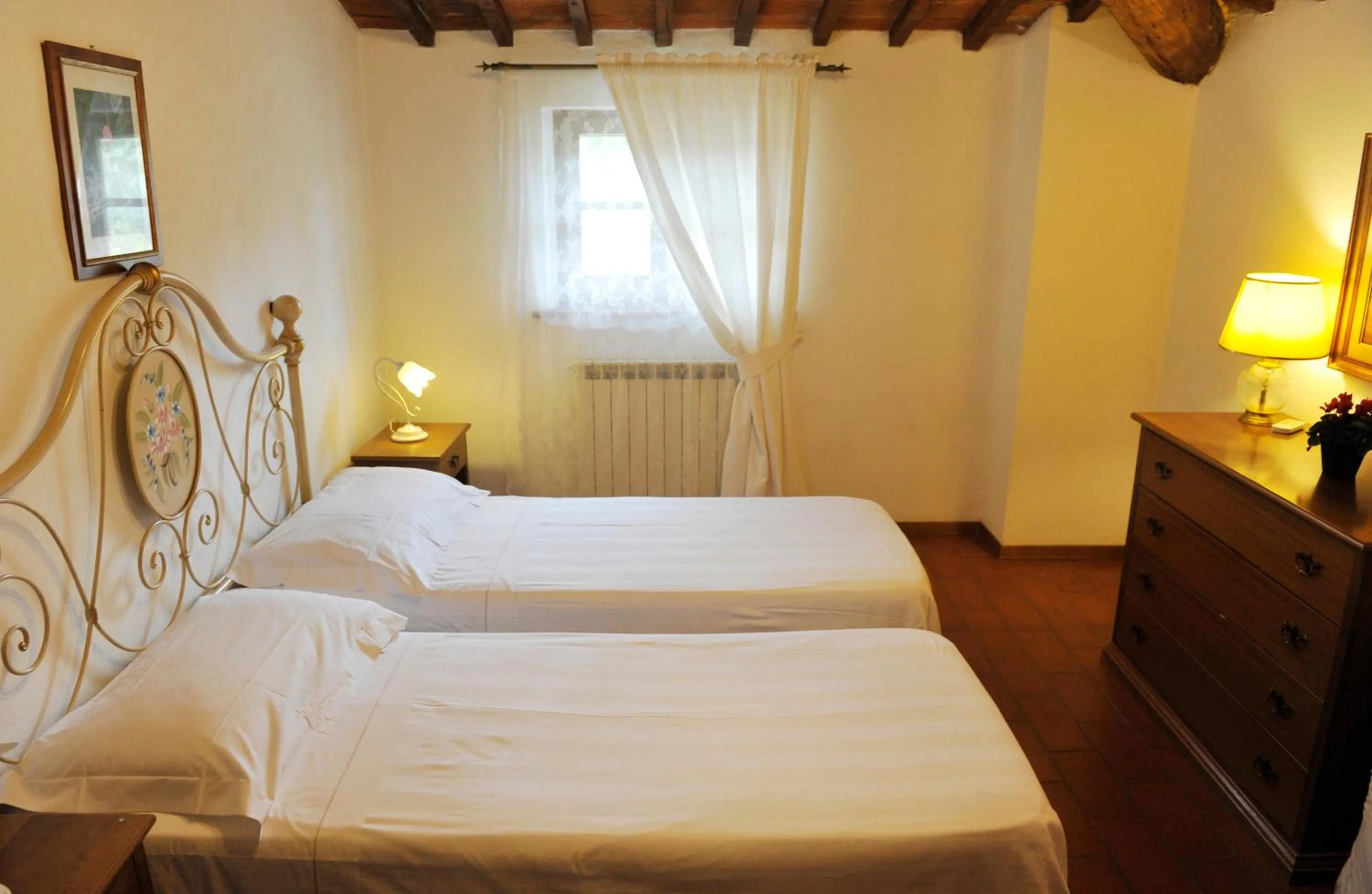 Bedroom, Bed in Villa Schiatti