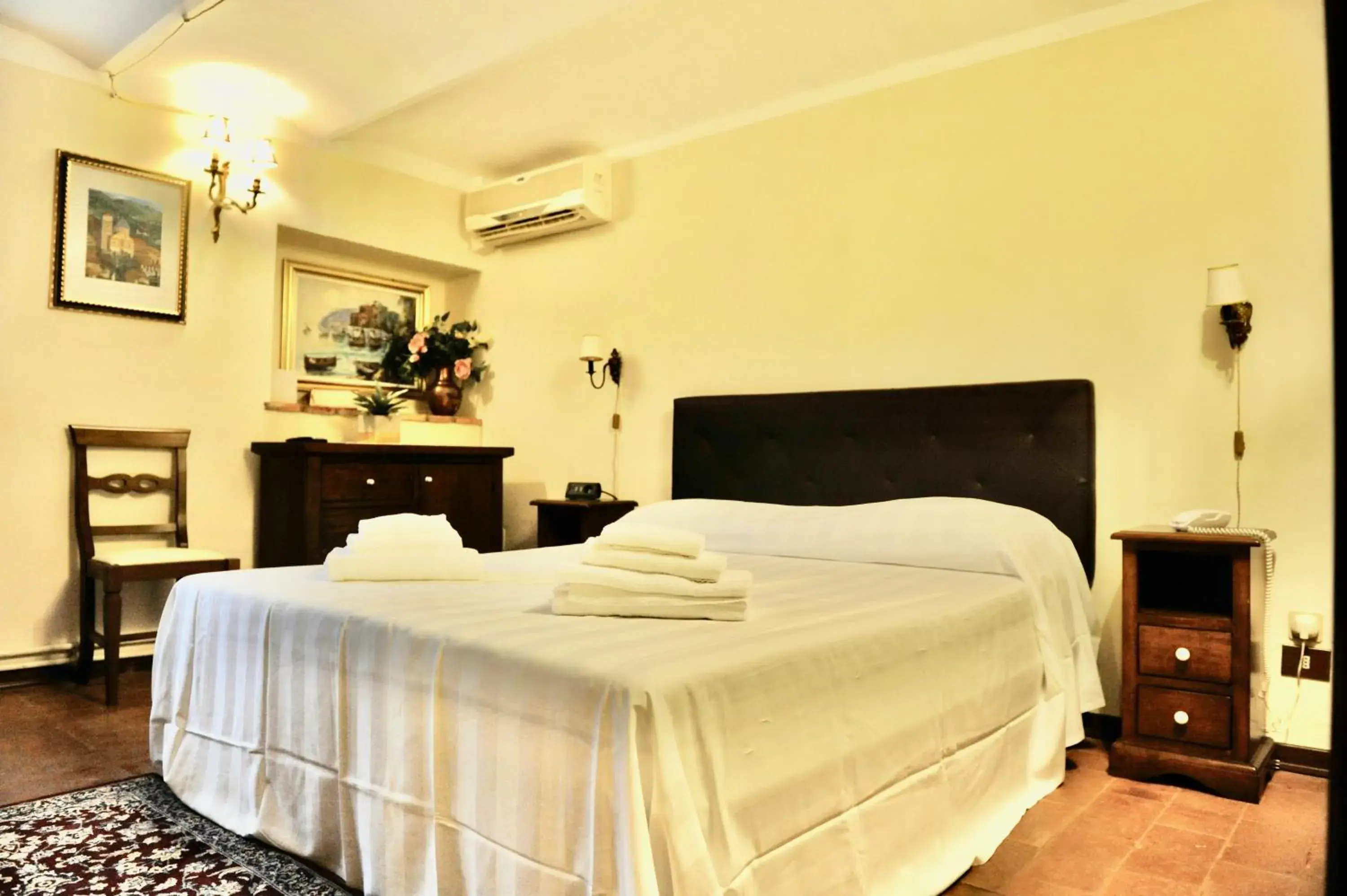 Comfort Double Room in Villa Schiatti Comfort Double Room in Villa Schiatti