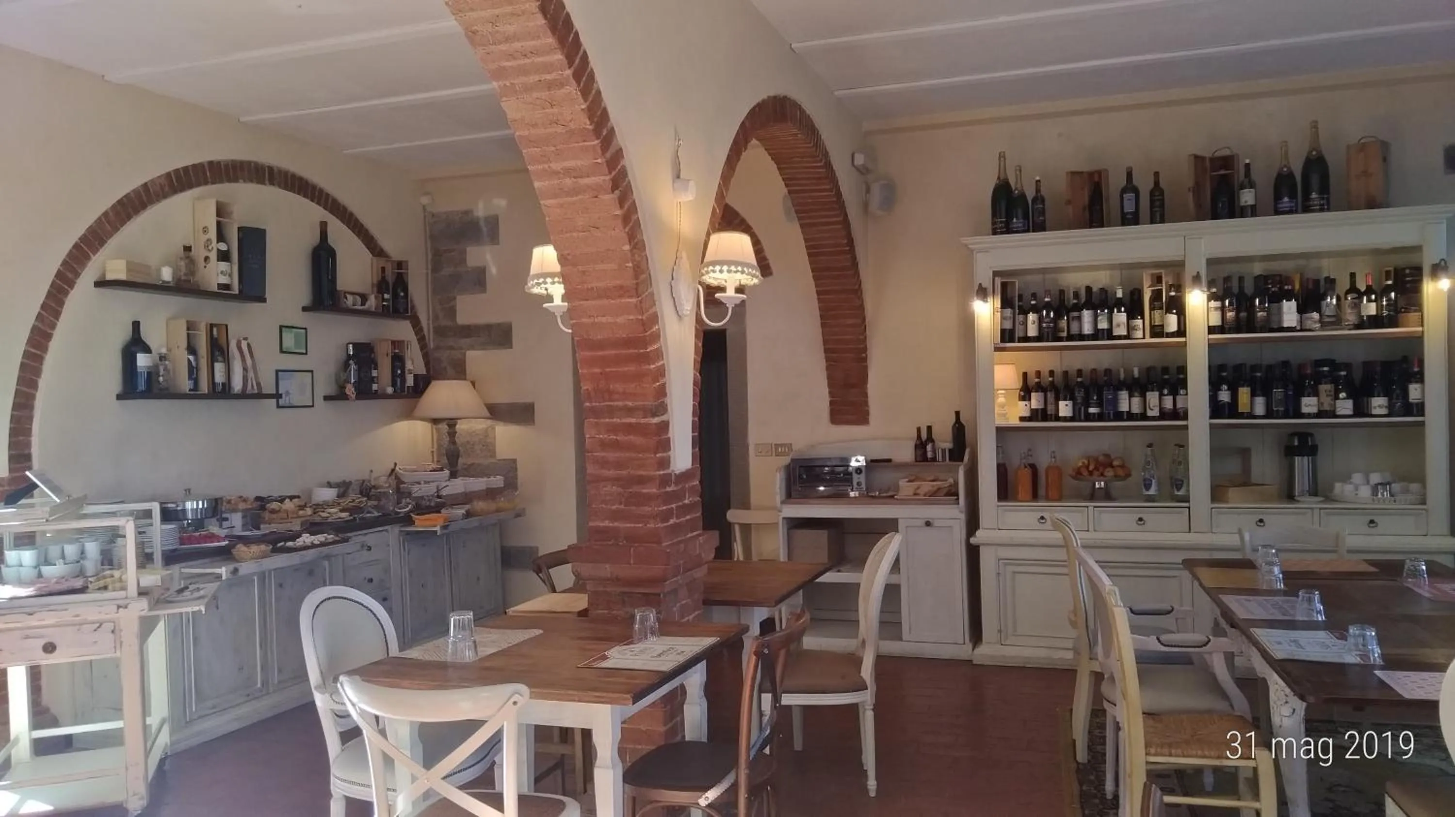 Breakfast in Villa Schiatti