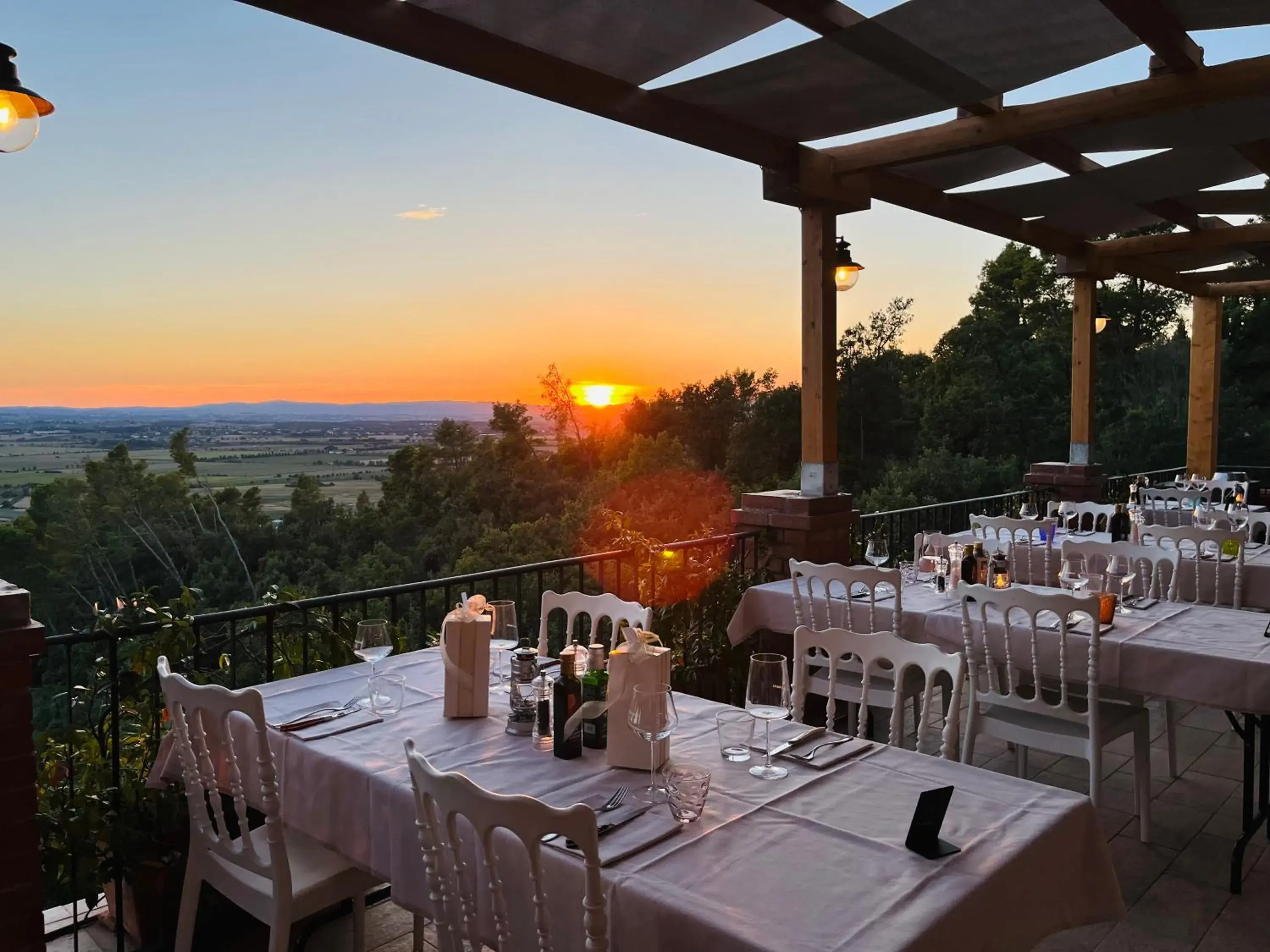 Restaurant/places to eat in Villa Schiatti Restaurant/places to eat in Villa Schiatti