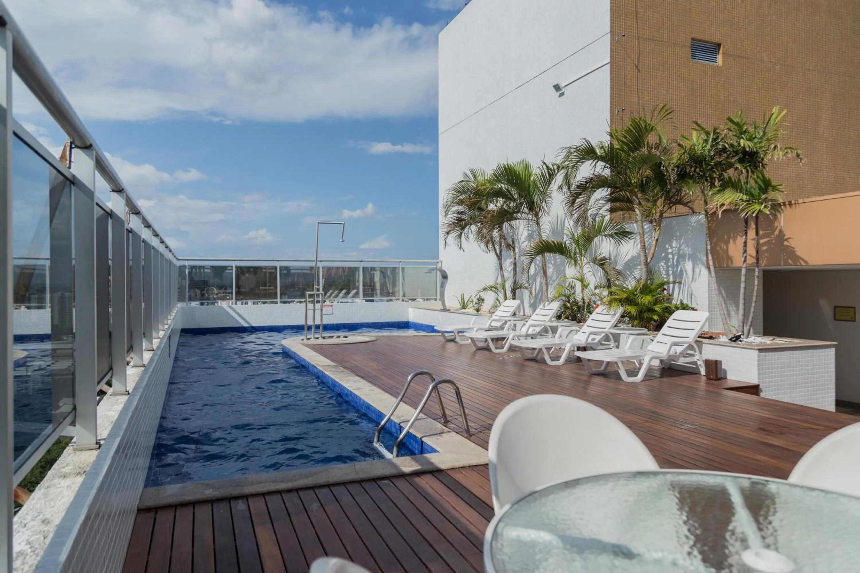 Swimming pool in Blue Tree Premium Manaus