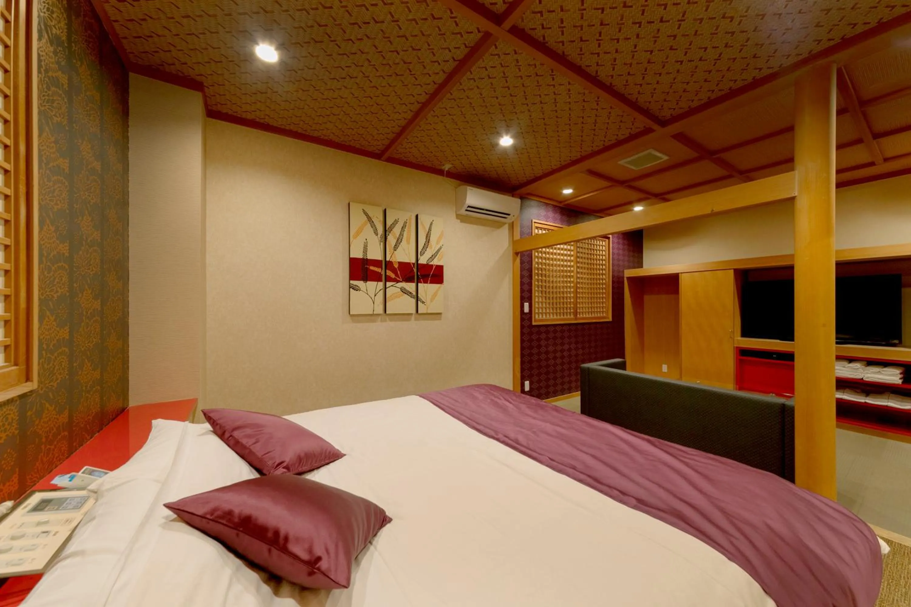 Bed in Hotel Lotus Sakai (Adult Only)