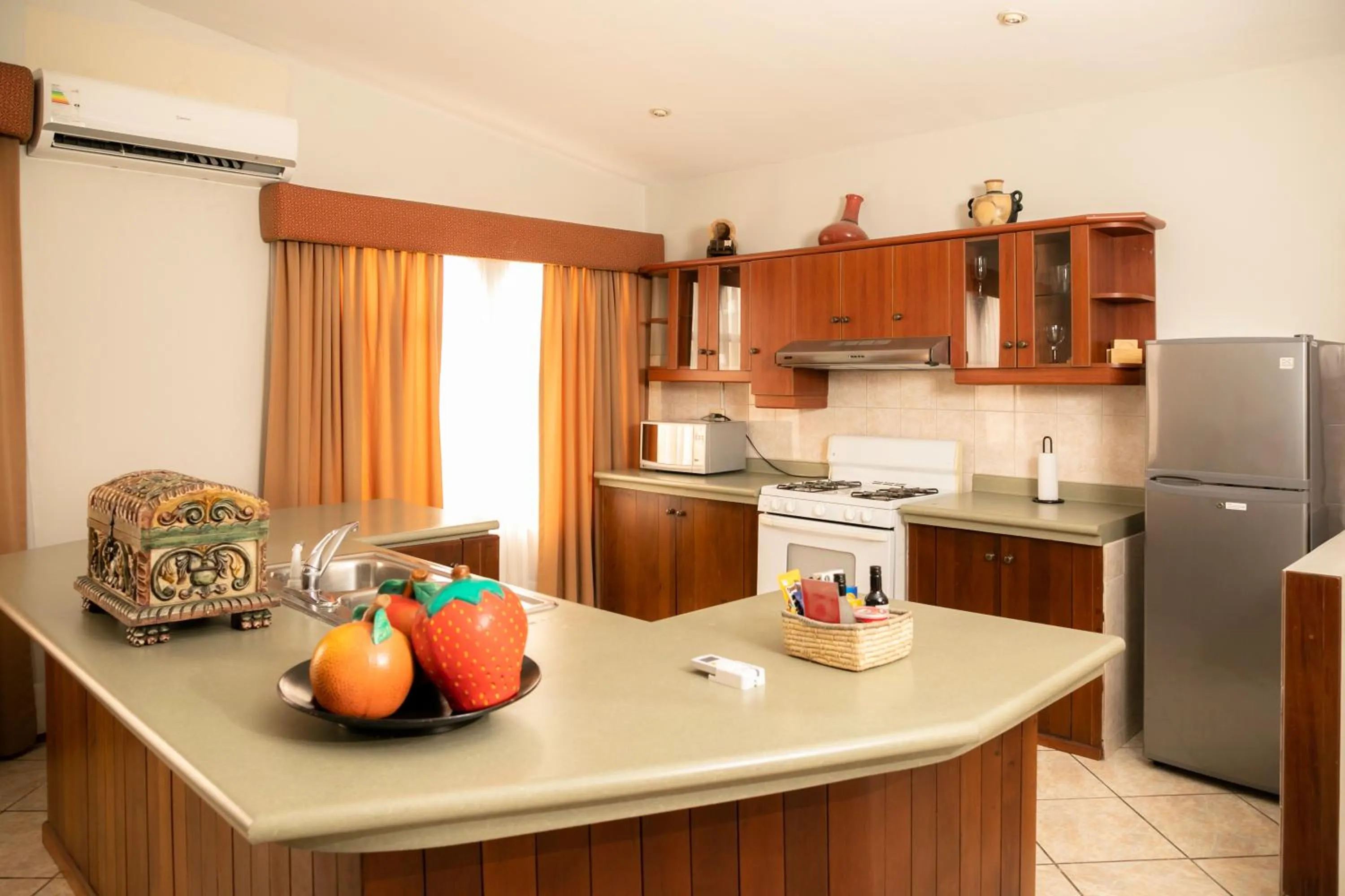 Kitchen or kitchenette in Casa Bella Boutique Hotel San Isidro