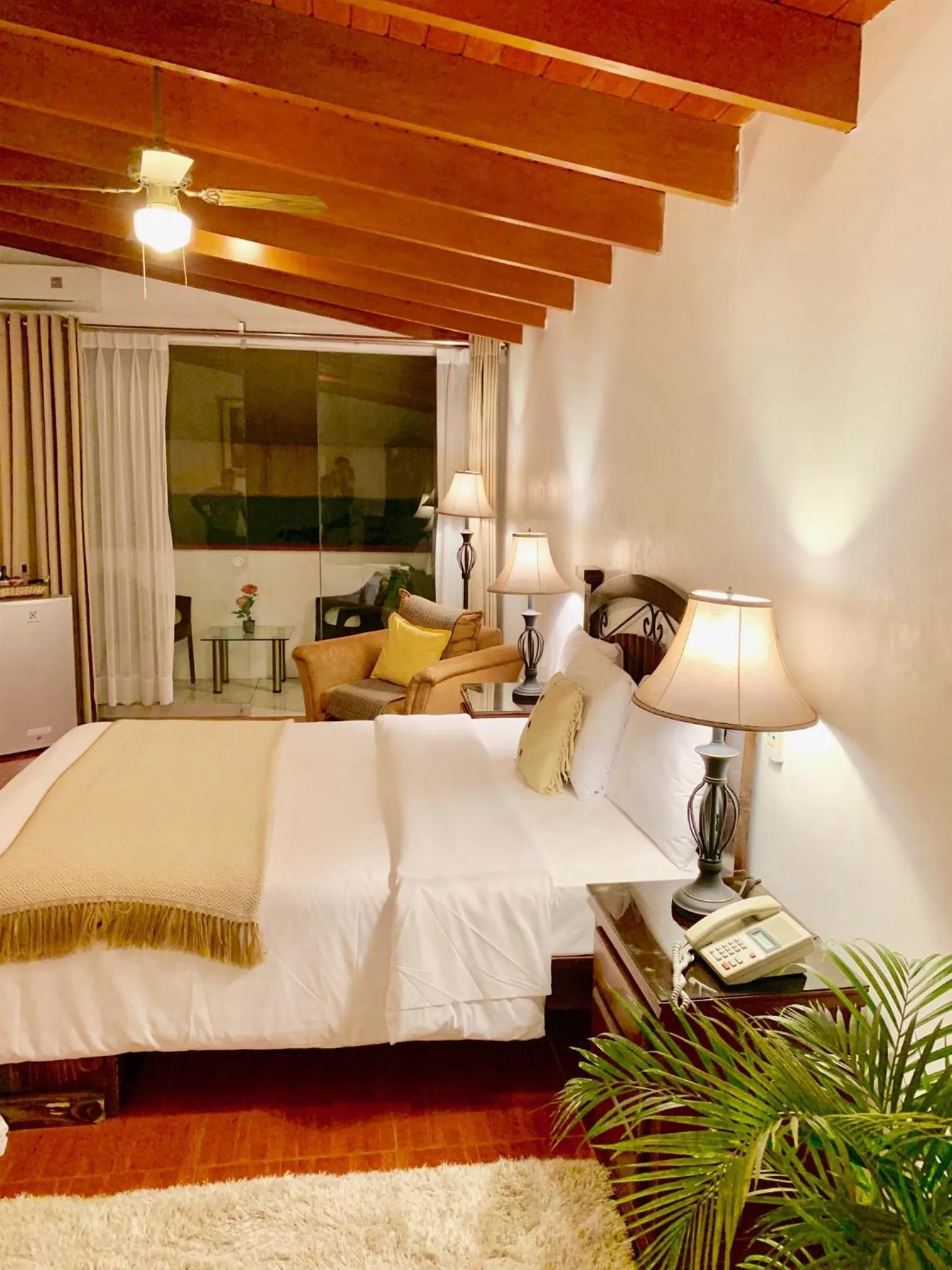 Bed in Casa Bella Boutique Hotel San Isidro