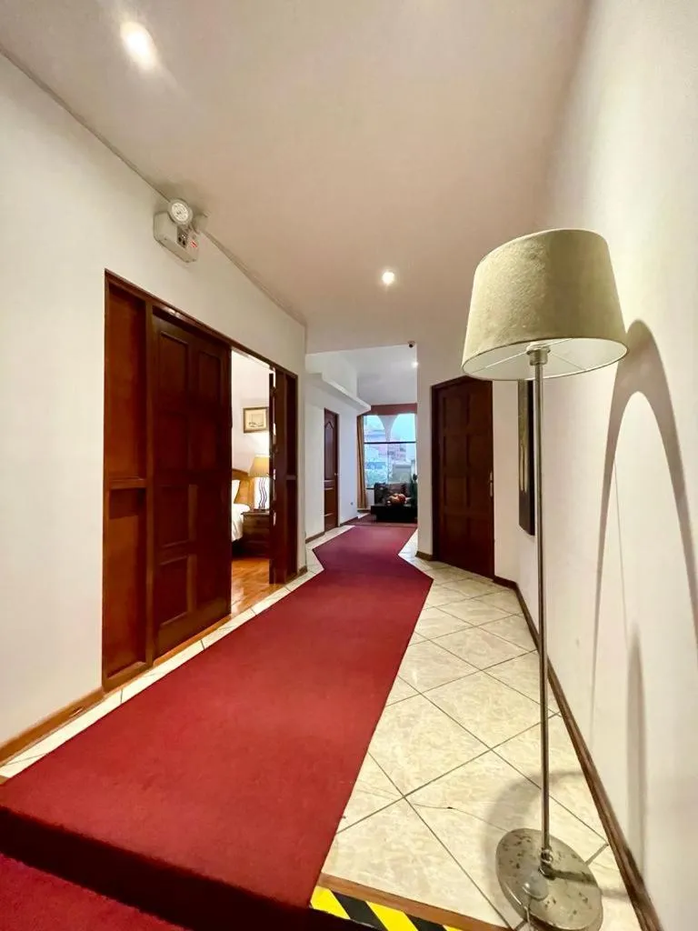 Inner courtyard view, Bed in Casa Bella Boutique Hotel San Isidro