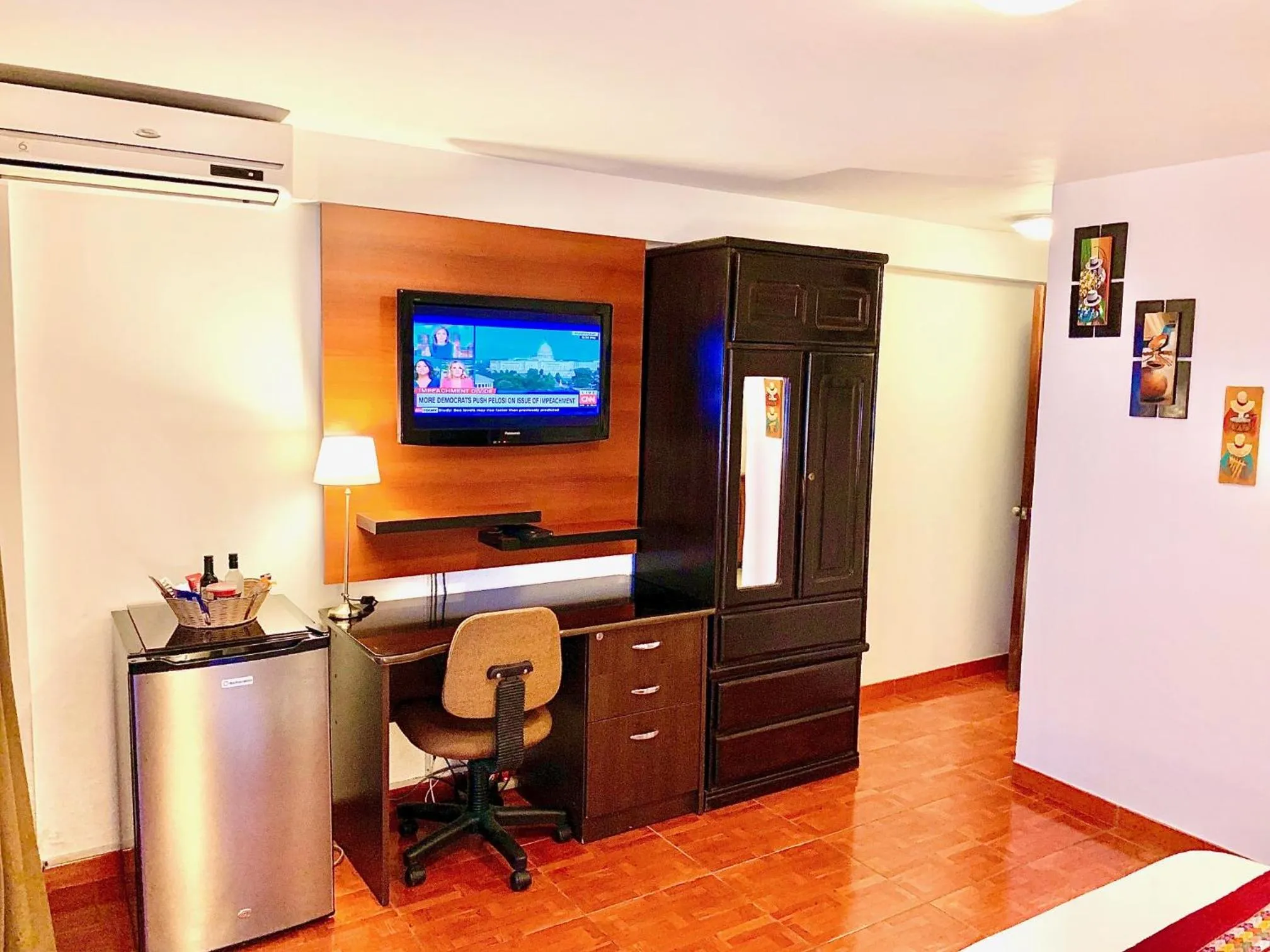 TV and multimedia in Casa Bella Boutique Hotel San Isidro