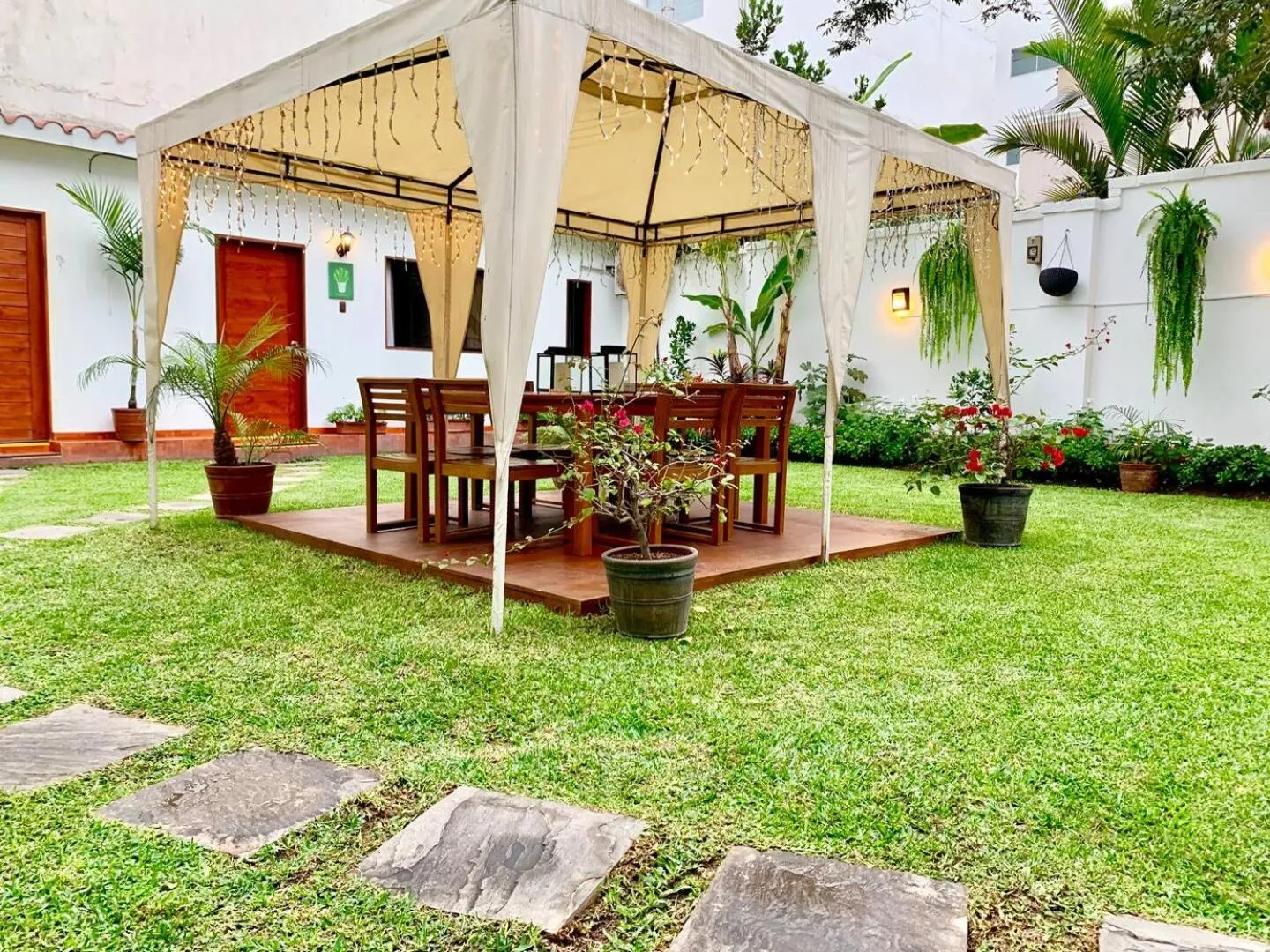 Patio in Casa Bella Boutique Hotel San Isidro