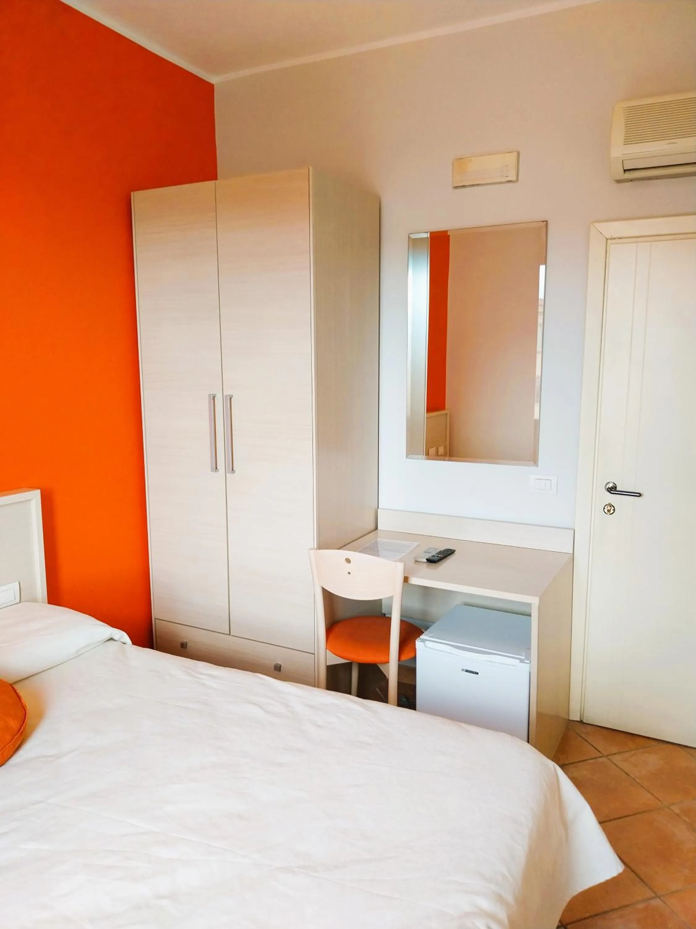 Bedroom, Bed in Hotel Moderno