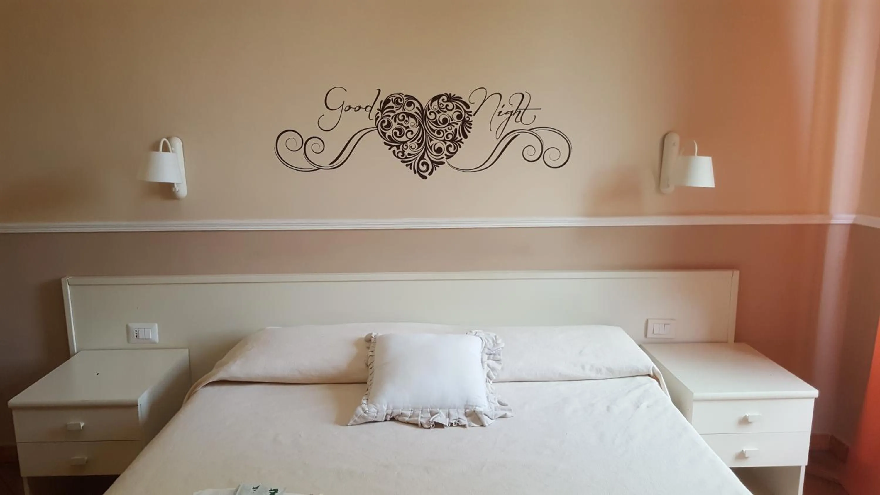 Bedroom, Bed in Hotel Moderno