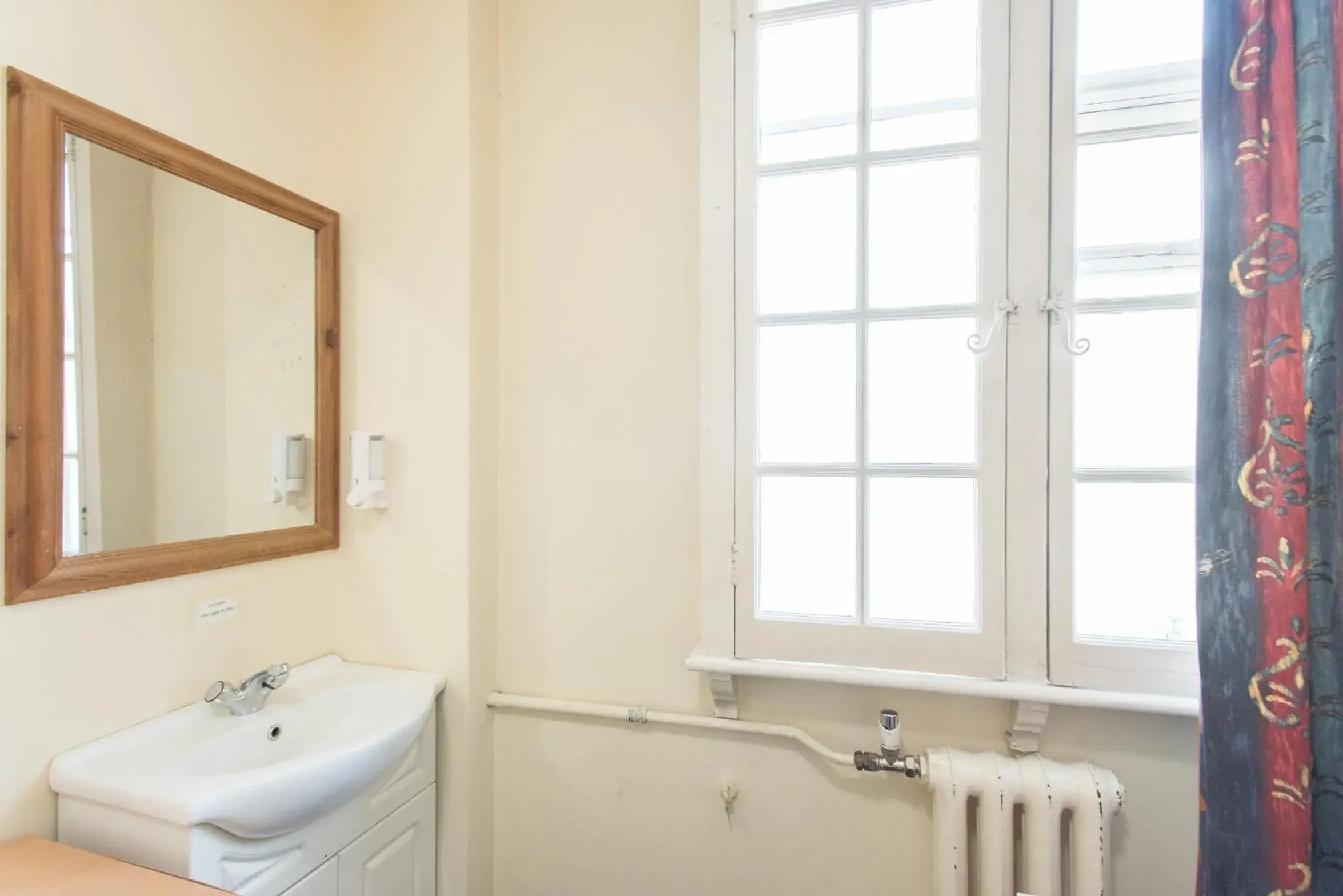 Day, Bathroom in Hotel Strand Continental