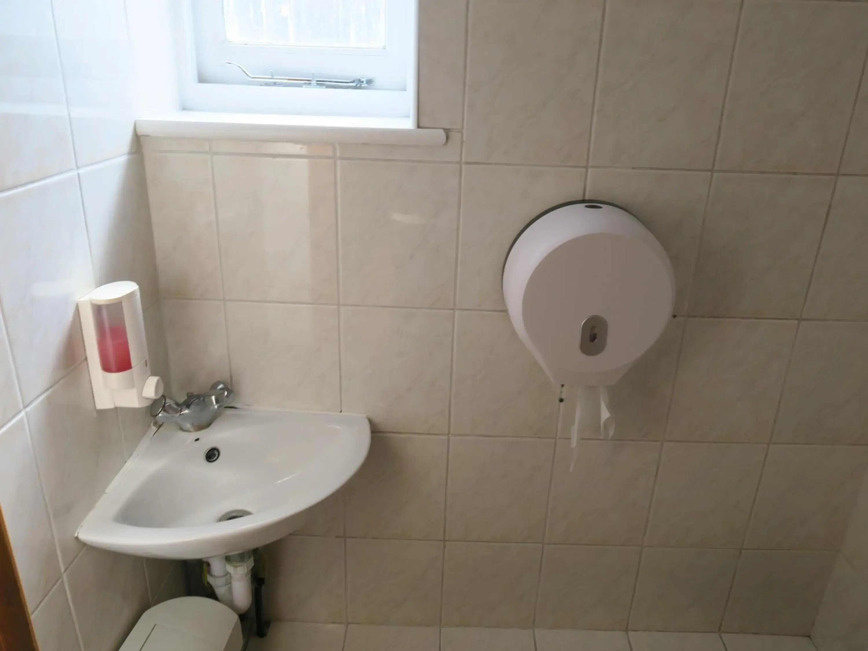 Toilet, Bathroom in Hotel Strand Continental