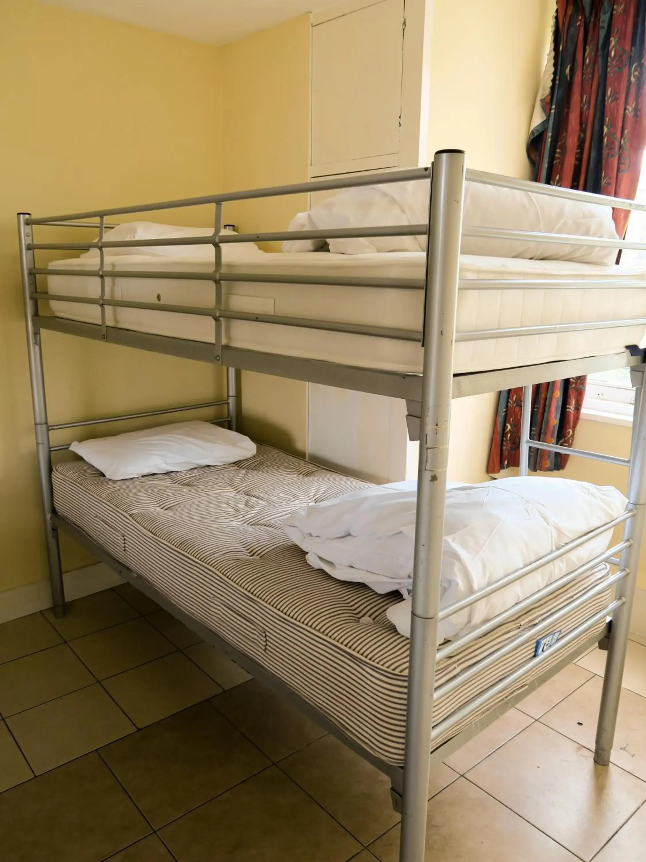 Bunk Bed in Hotel Strand Continental