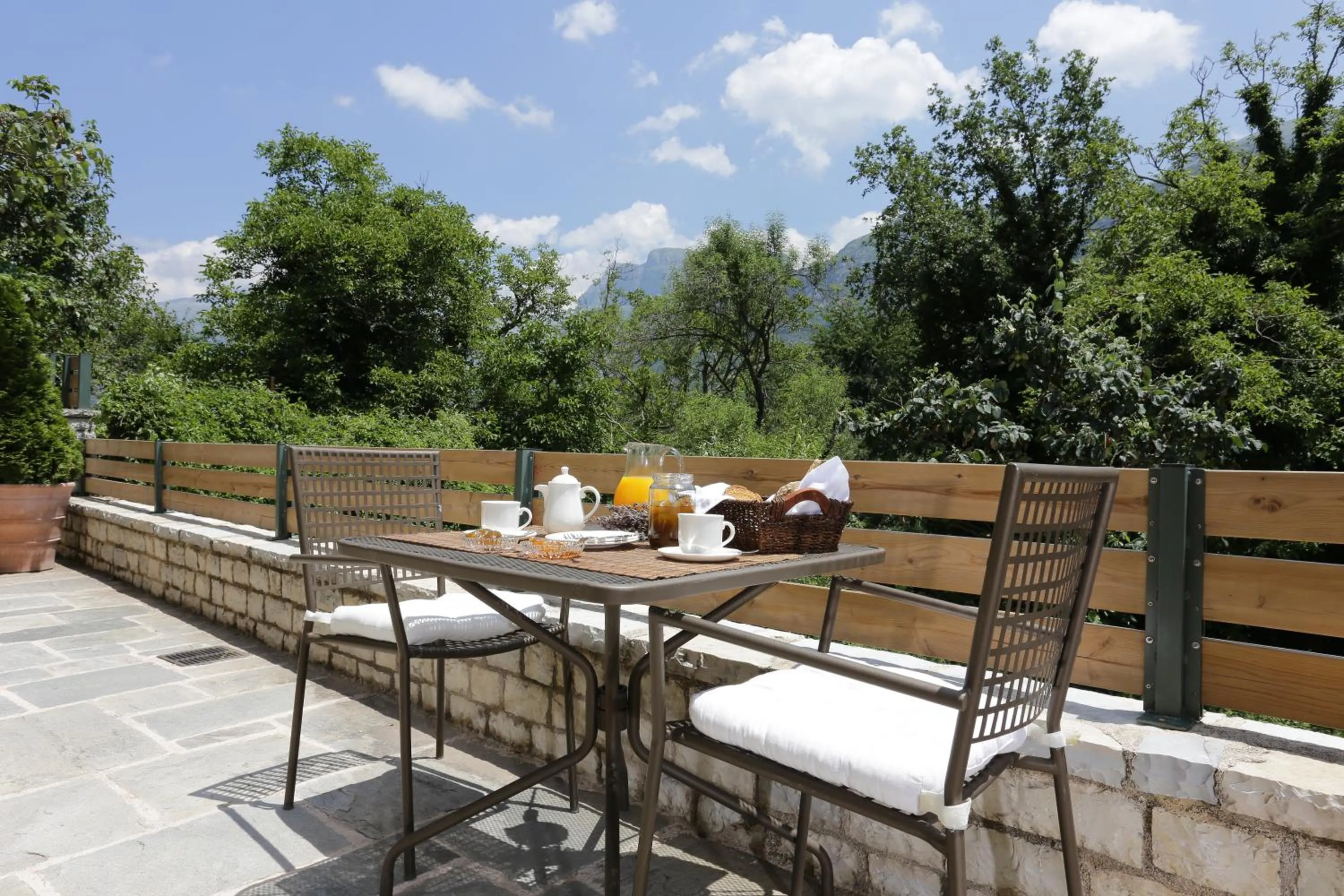 Balcony/Terrace in Gamila Rocks Mountain Hotel