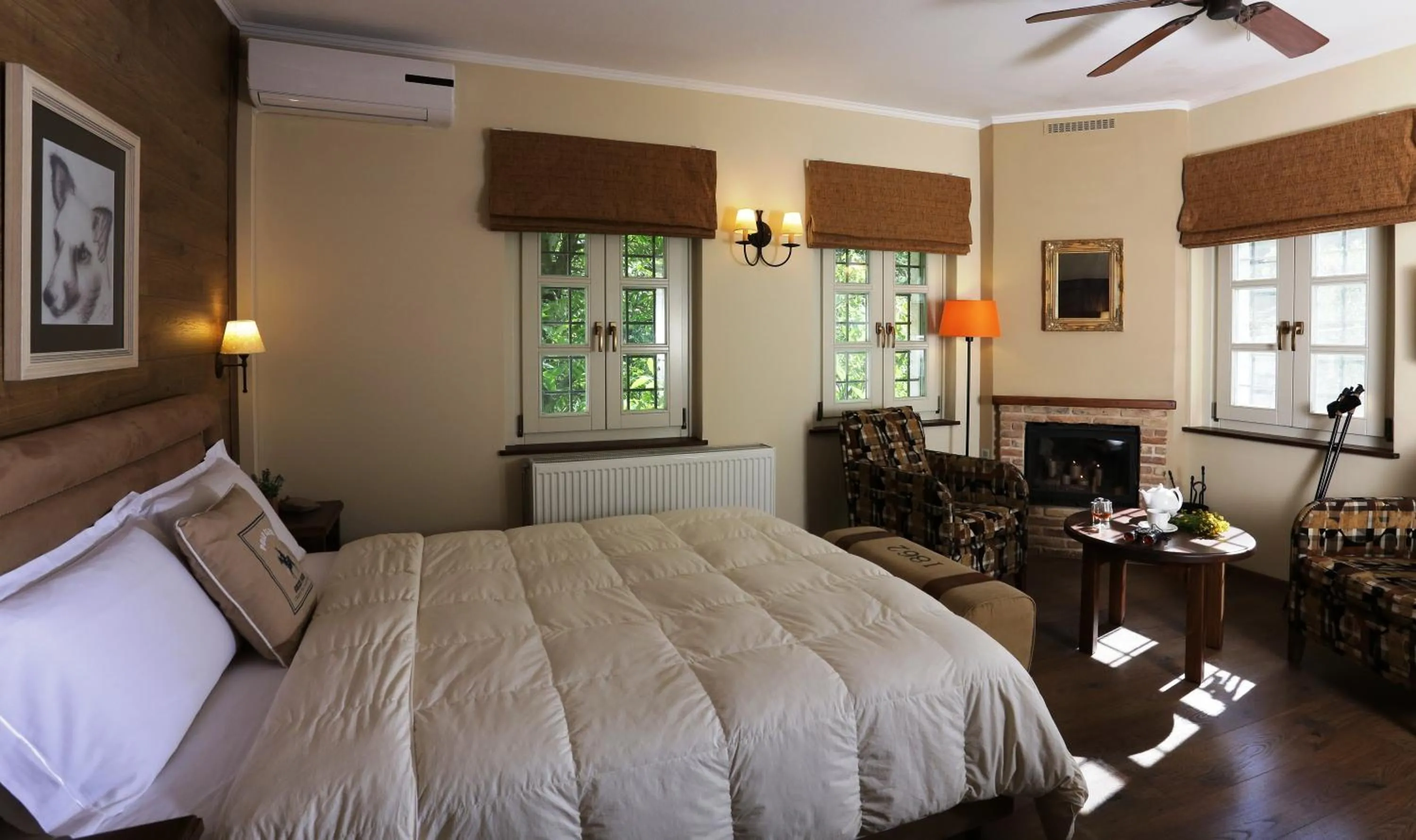 Photo of the whole room, Bed in Gamila Rocks Mountain Hotel